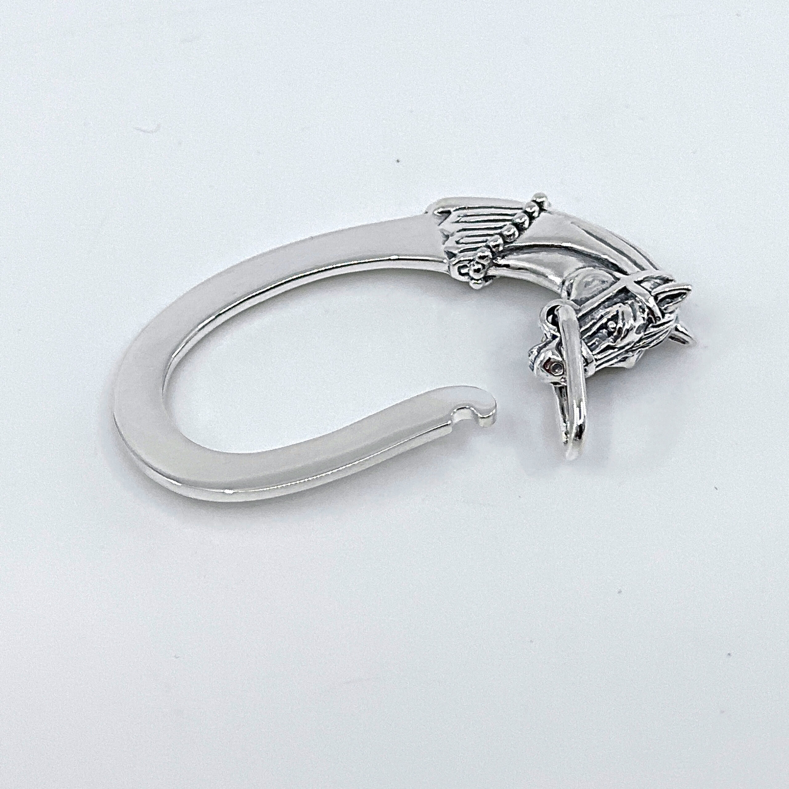 K402 (8) Horse Head Keyring With Reins Clasp Finished In 925 English Hallmarked Sterling Silver