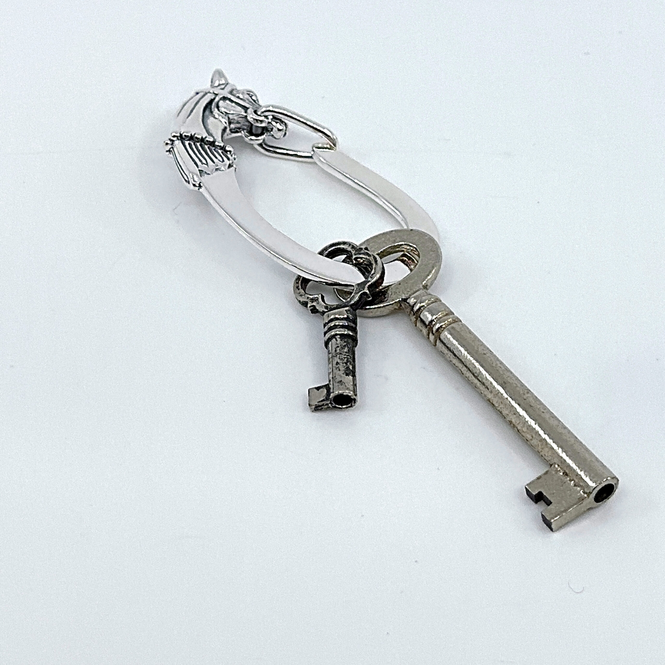 K402 (4) Horse Head Keyring With Reins Clasp Finished In 925 English Hallmarked Sterling Silver