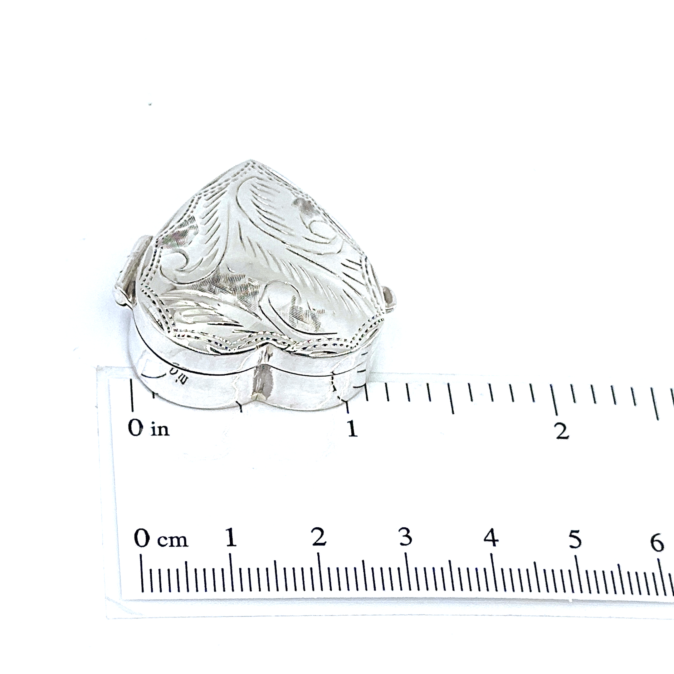 PB441 (7) Medium Engraved Heart Pill Box, finished in 925 English Hallmarked Sterling Silver