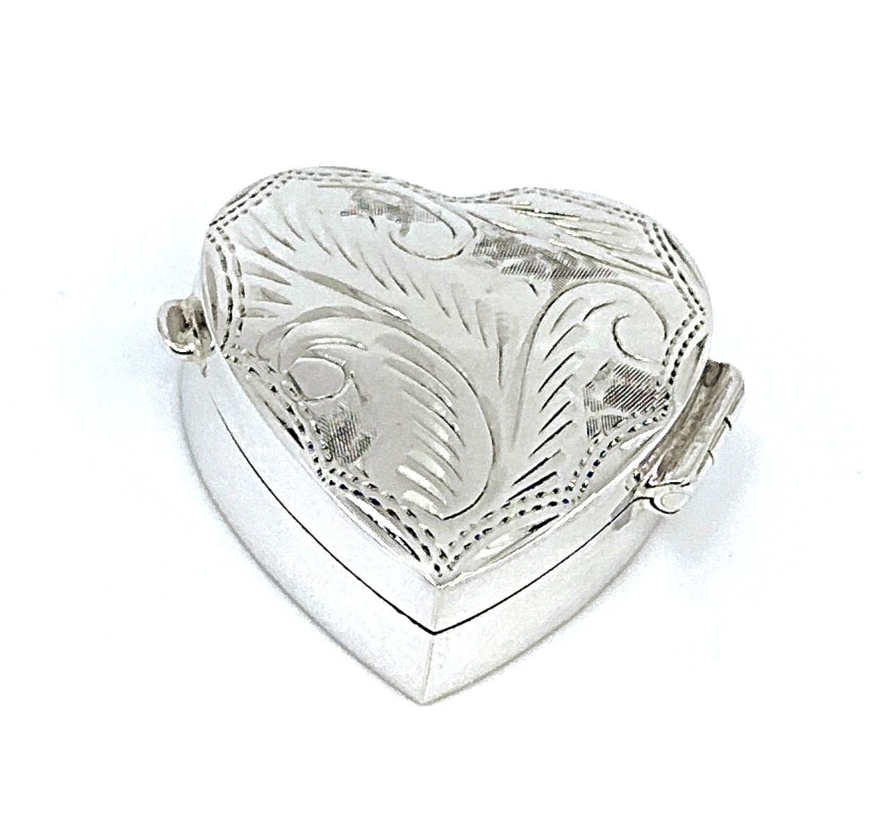 PB441 (3) Medium Engraved Heart Pill Box, finished in 925 English Hallmarked Sterling Silver