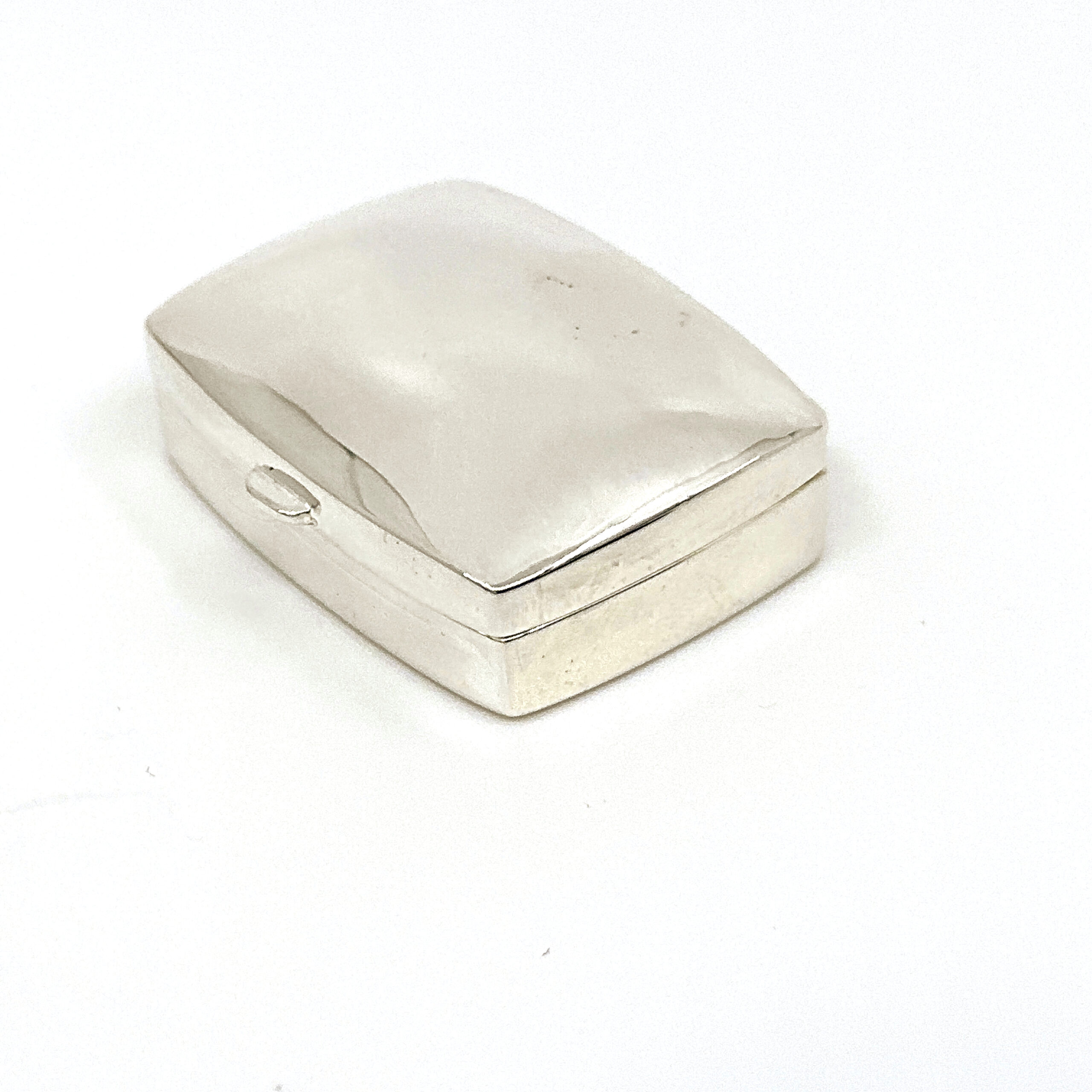 PB420 (10) Medium Plain Rectangular Pill Box, finished in 925 English Hallmarked Sterling Silver