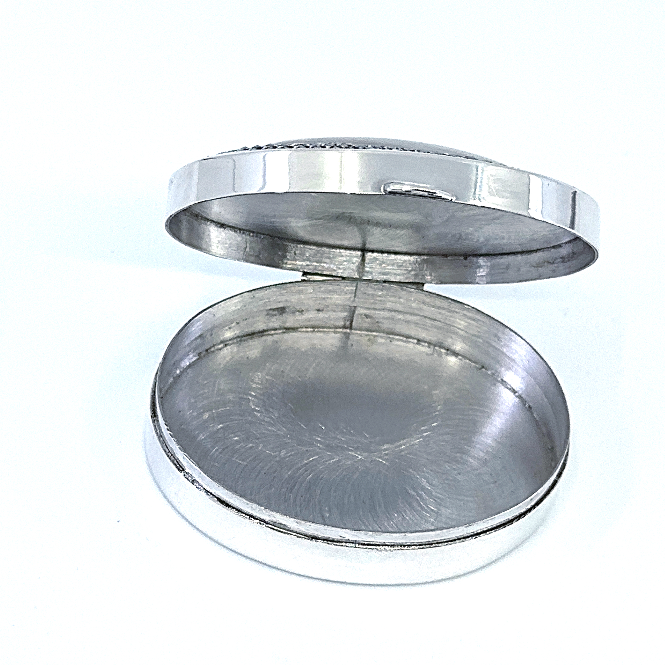 PB222 (3) Oval Pill Box With Mother Of Pearl And Marcasite Finished In 925 English Hallmarked Sterling Silver