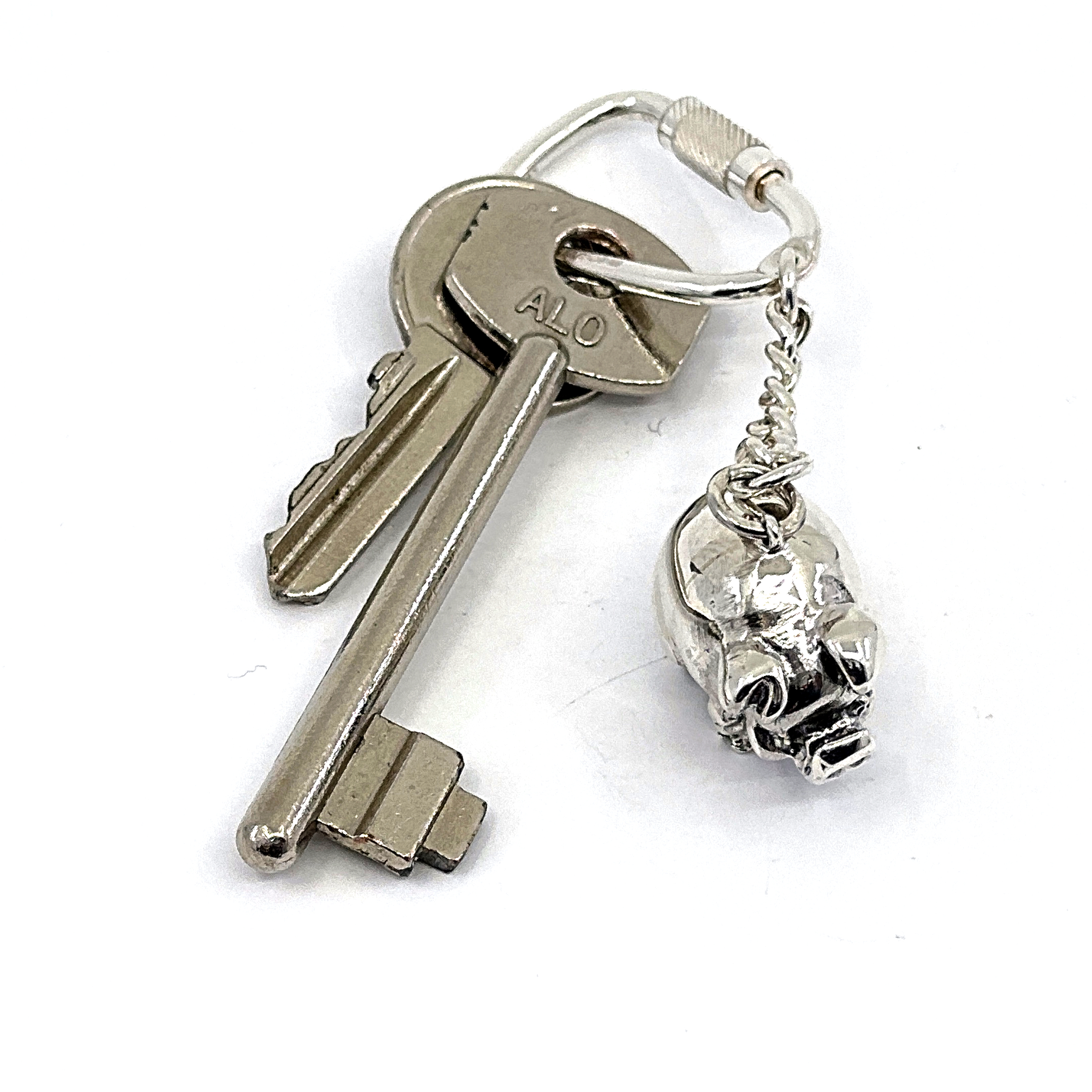 KPT410 (3) Pig Keyring With Rounded Animal Form And Twist Link Fastening Finished In 925 English Hallmarked Sterling Silver