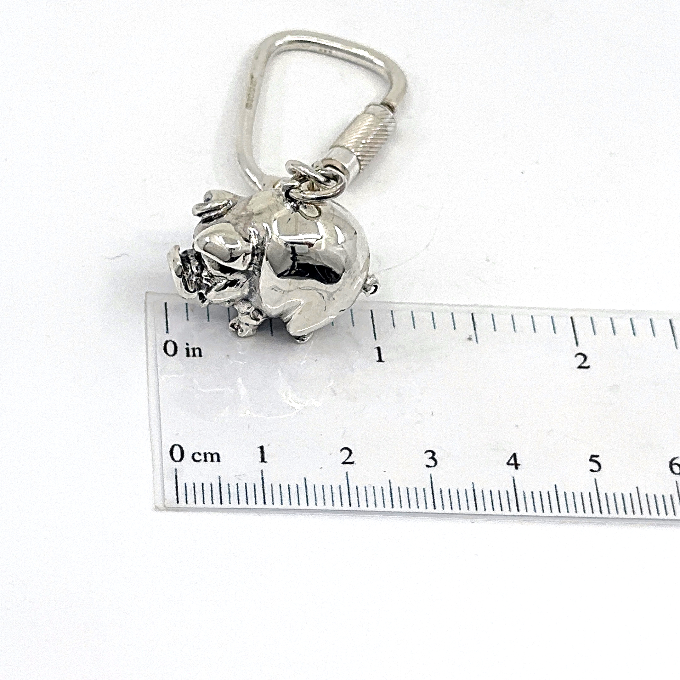 KPT410 (5) Pig Keyring With Rounded Animal Form And Twist Link Fastening Finished In 925 English Hallmarked Sterling Silver