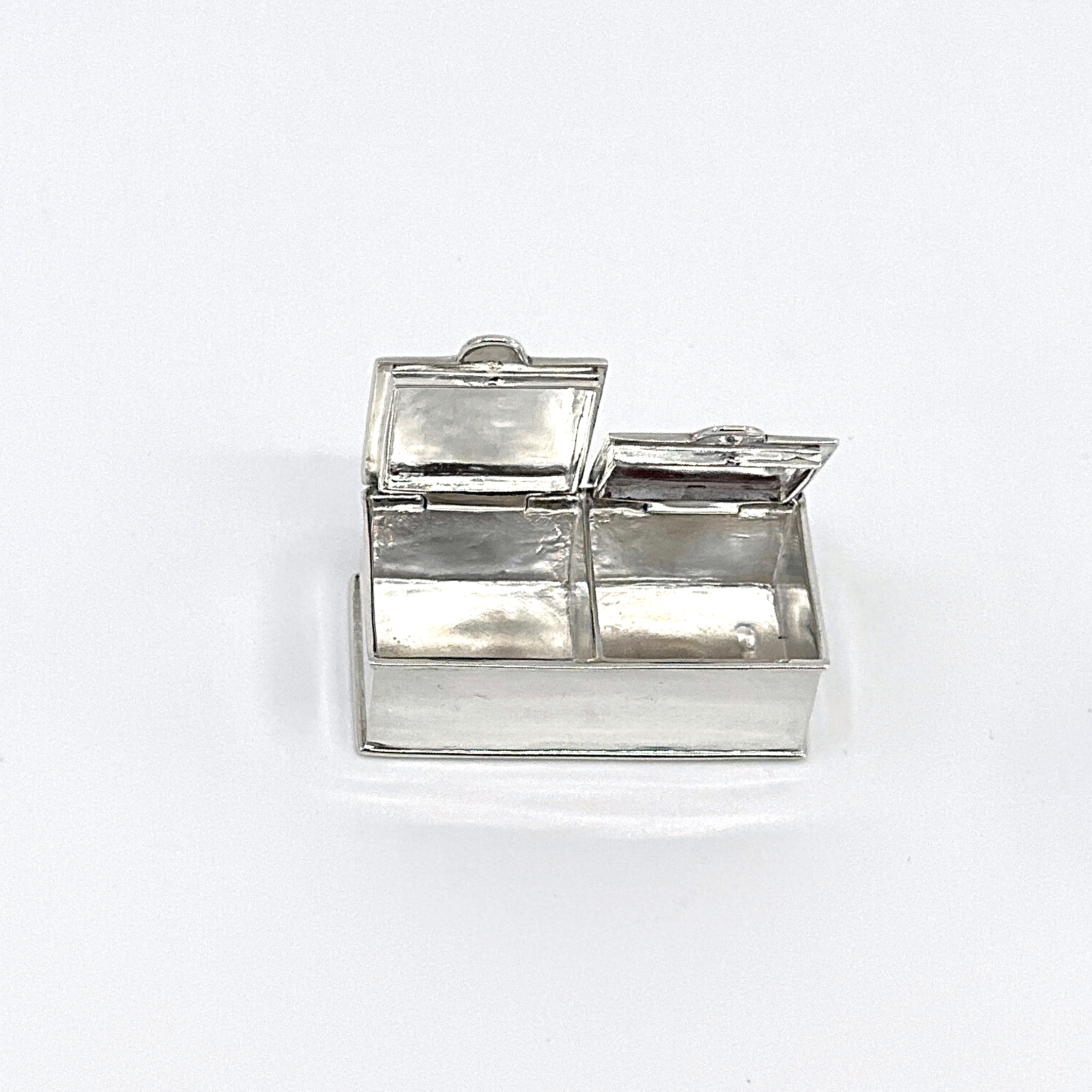 PB509 (3) Rectangular Double Compartment Engine Turned Pill Box, finished in 925 English Hallmarked Sterling Silver