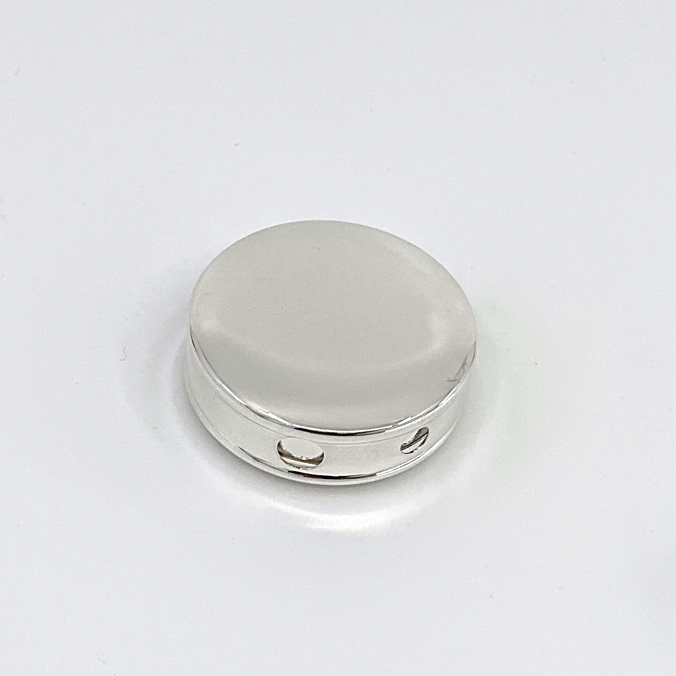 PB520 (5) Round Sweetener Dispenser Pill Box, finished in 925 English Hallmarked Sterling Silver