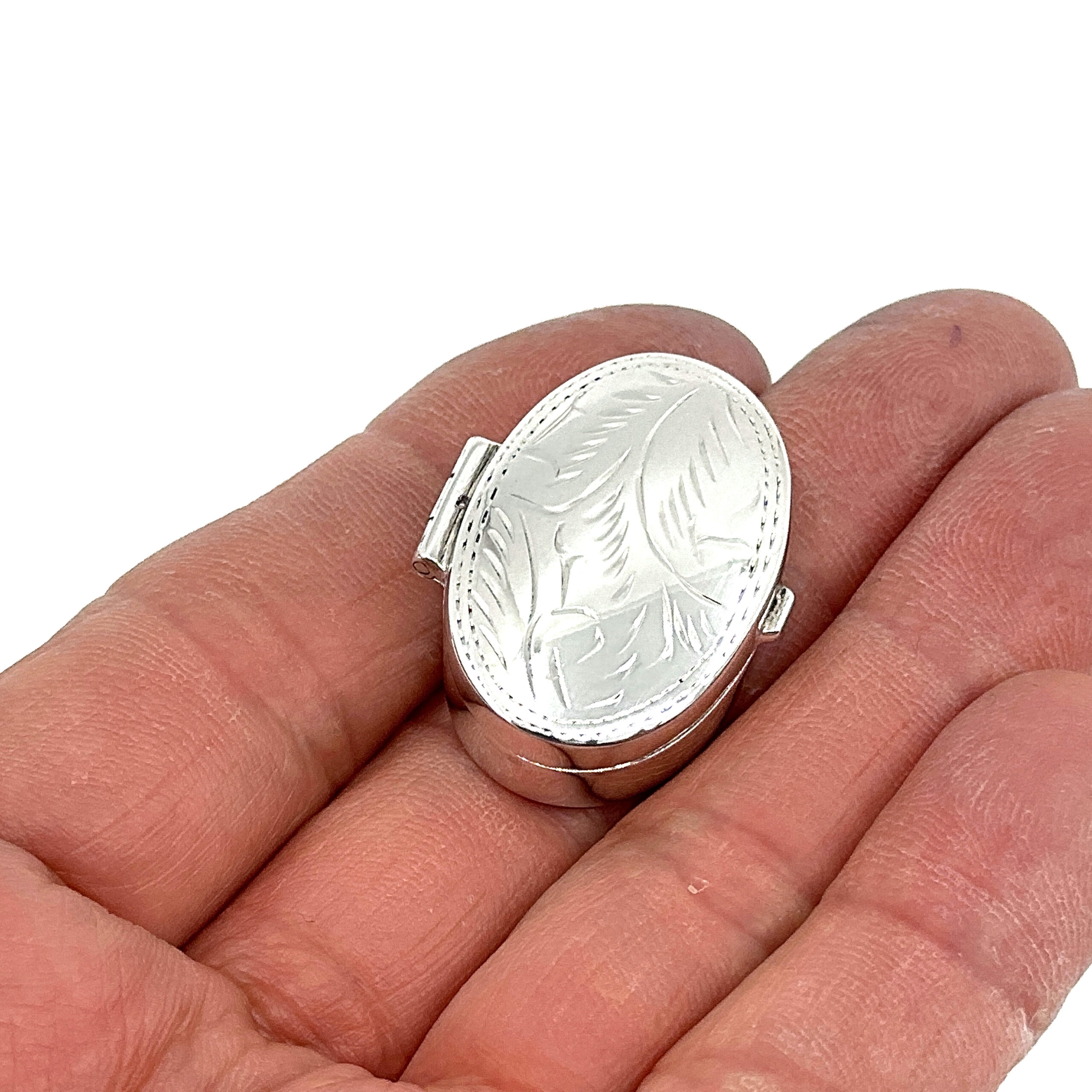 PB410 (2) Small Engraved Oval Pill Box, finished in 925 English Hallmarked Sterling Silver