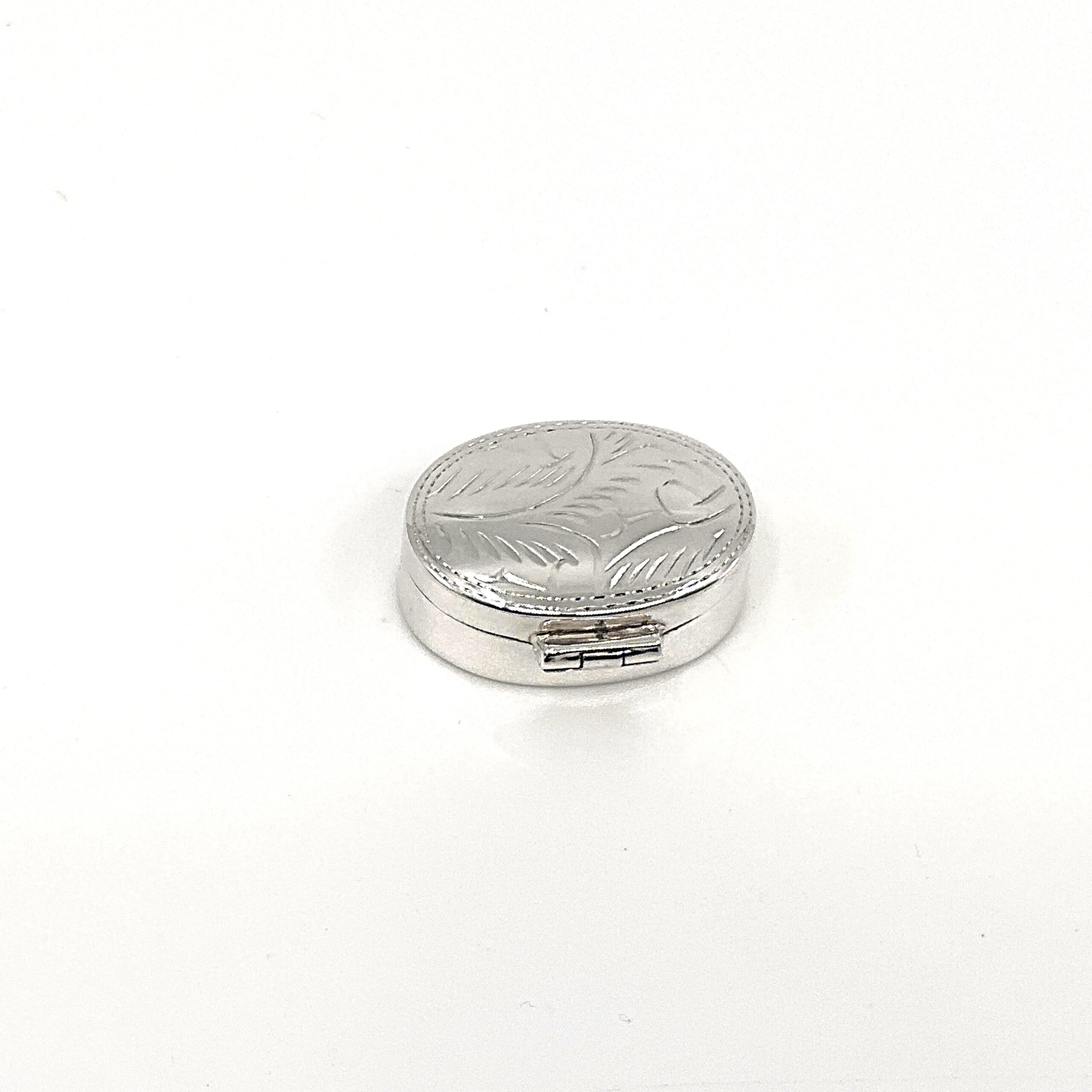 PB410 (3) Small Engraved Oval Pill Box, finished in 925 English Hallmarked Sterling Silver
