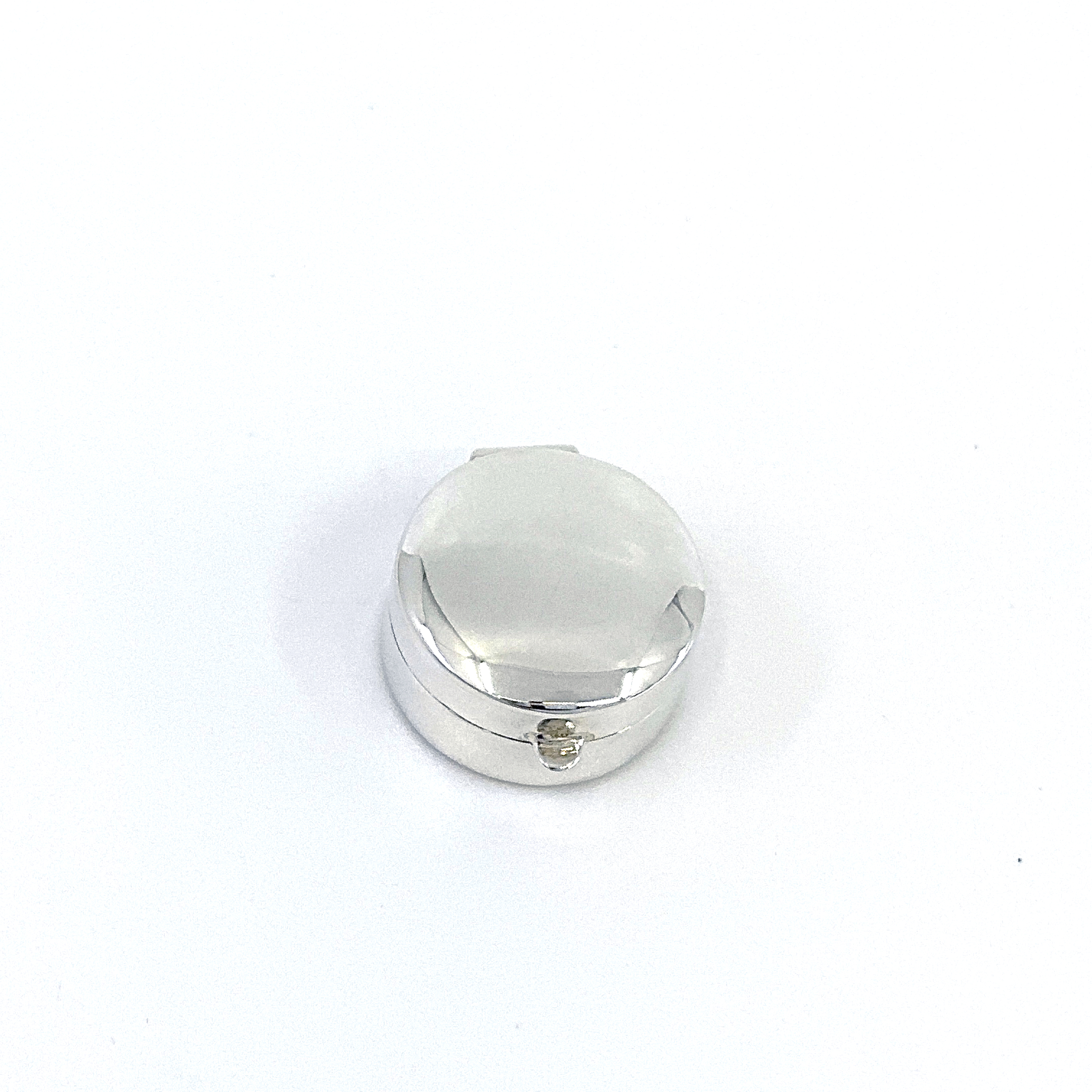 PB405 (3) Small Plain Round Pill Box, finished in 925 English Hallmarked Sterling Silver