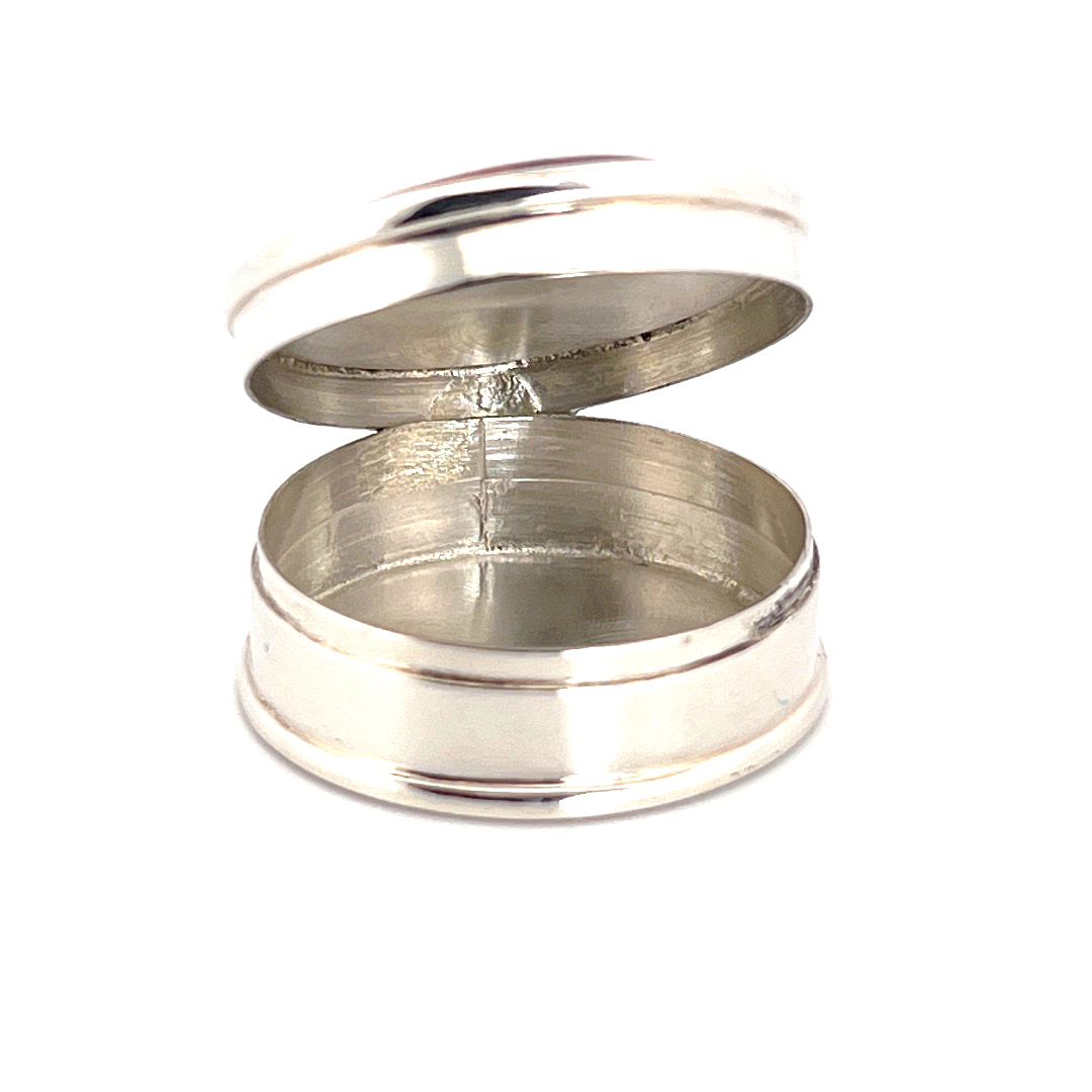 PB300 (10) Two Dogs Pill Box With Hand Painted Enamel Finished In 925 English Hallmarked Sterling Silver