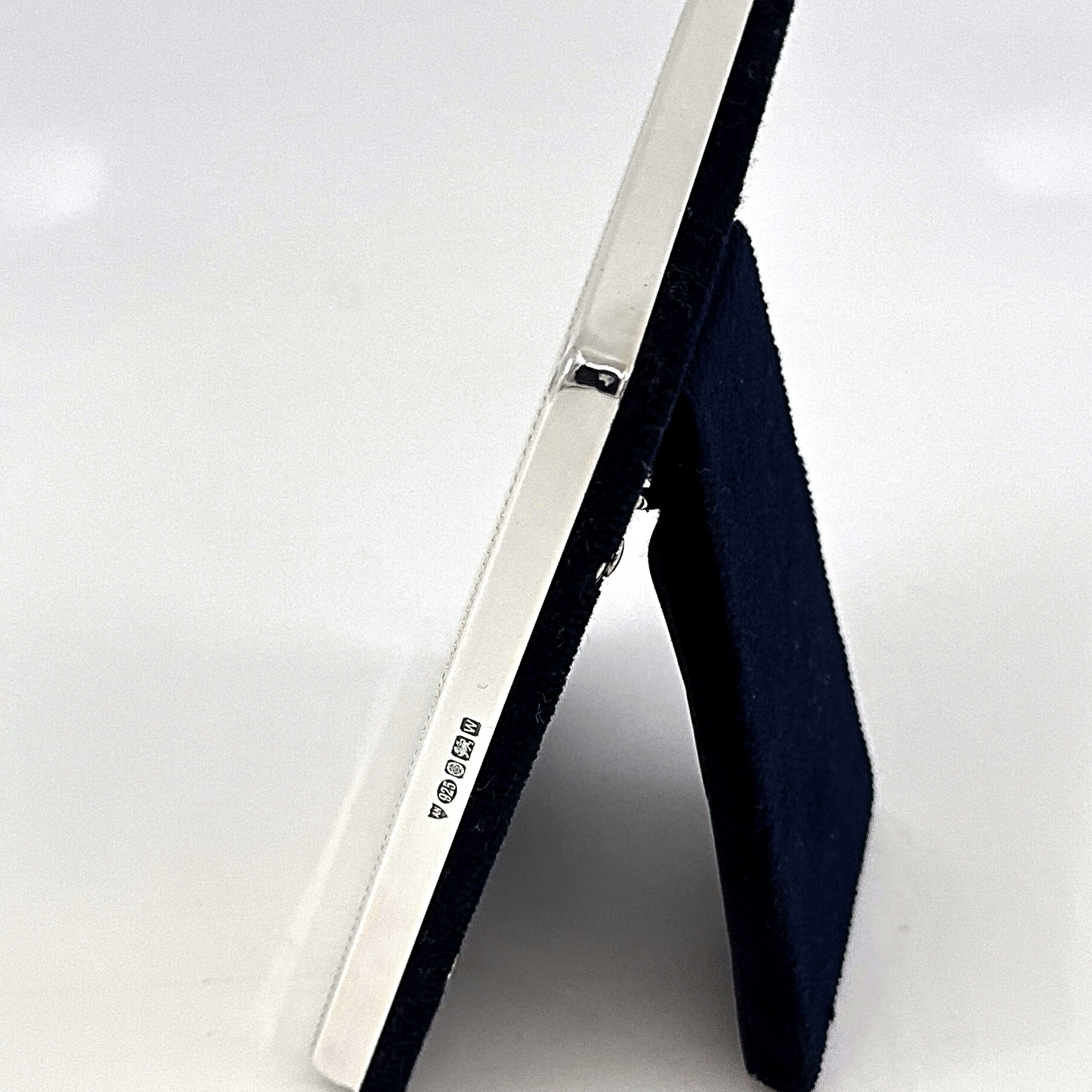 FR541 (7) Beaded Photo Frame With Blue Velvet Back Finished In 925 English Hallmarked Sterling Silver