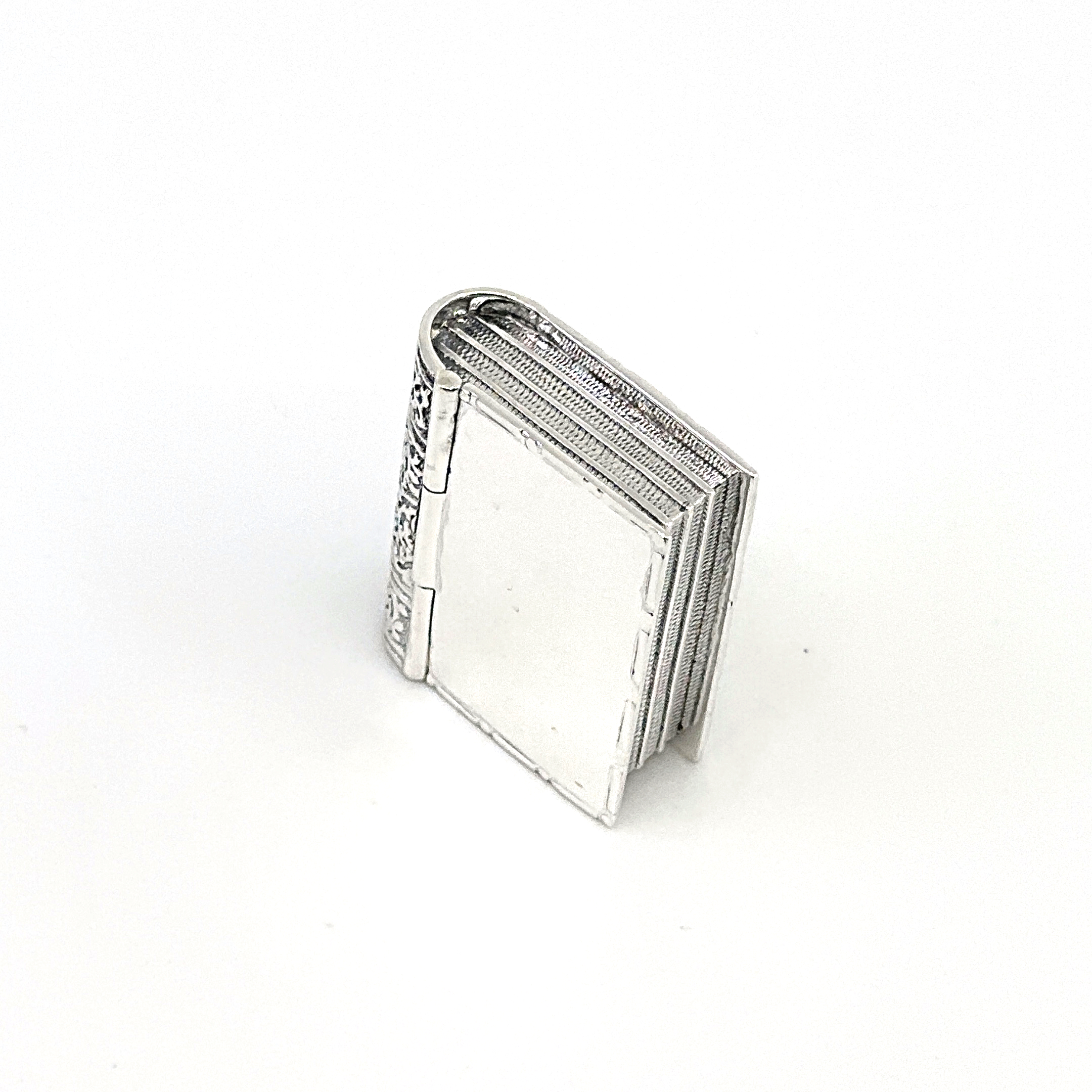 PB511 (2) Book Pill Box, finished in 925 English Hallmarked Sterling Silver