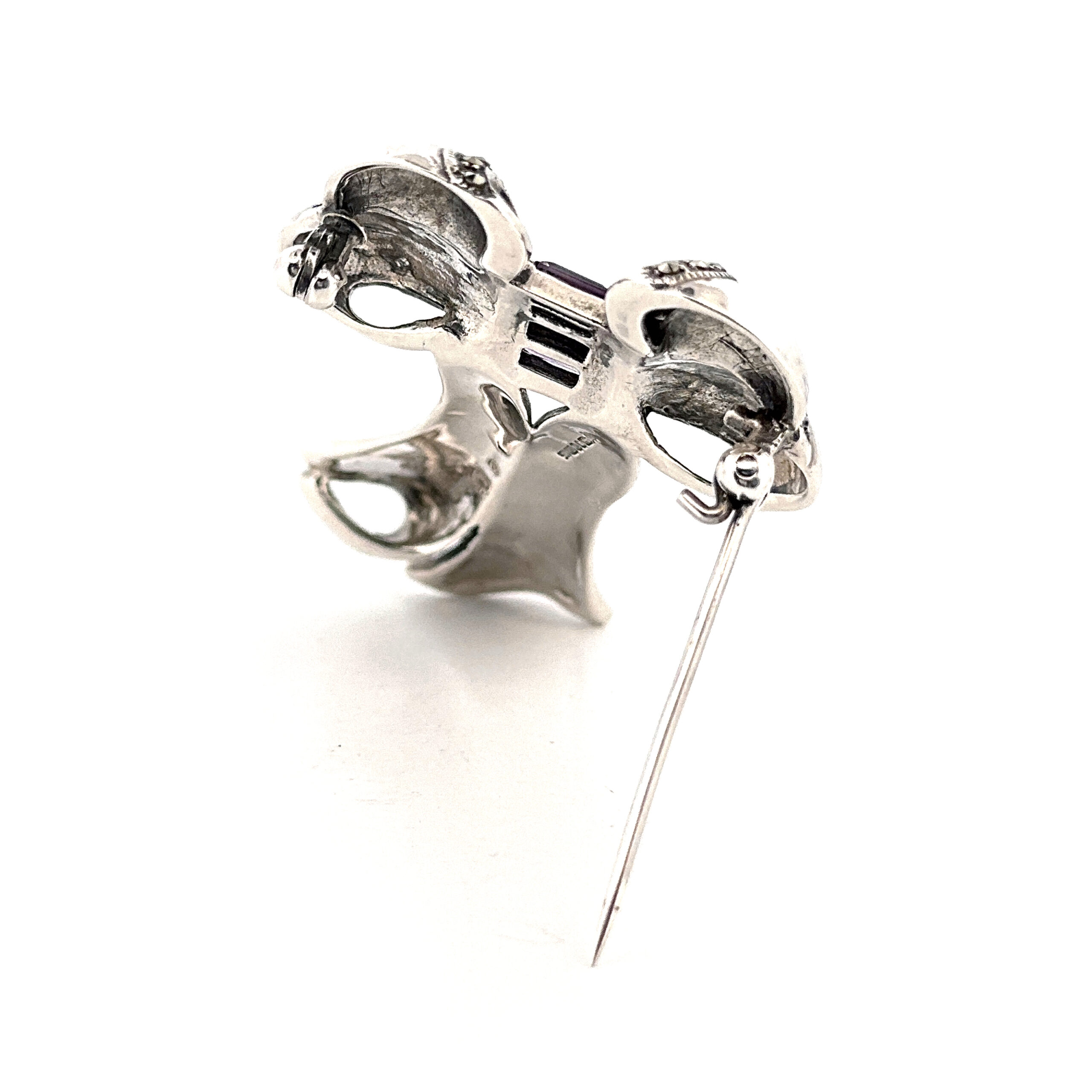 B351 (9) Bow Pin Brooch With Amethyst And Marcasite Finished In 925 English Hallmarked Sterling Silver