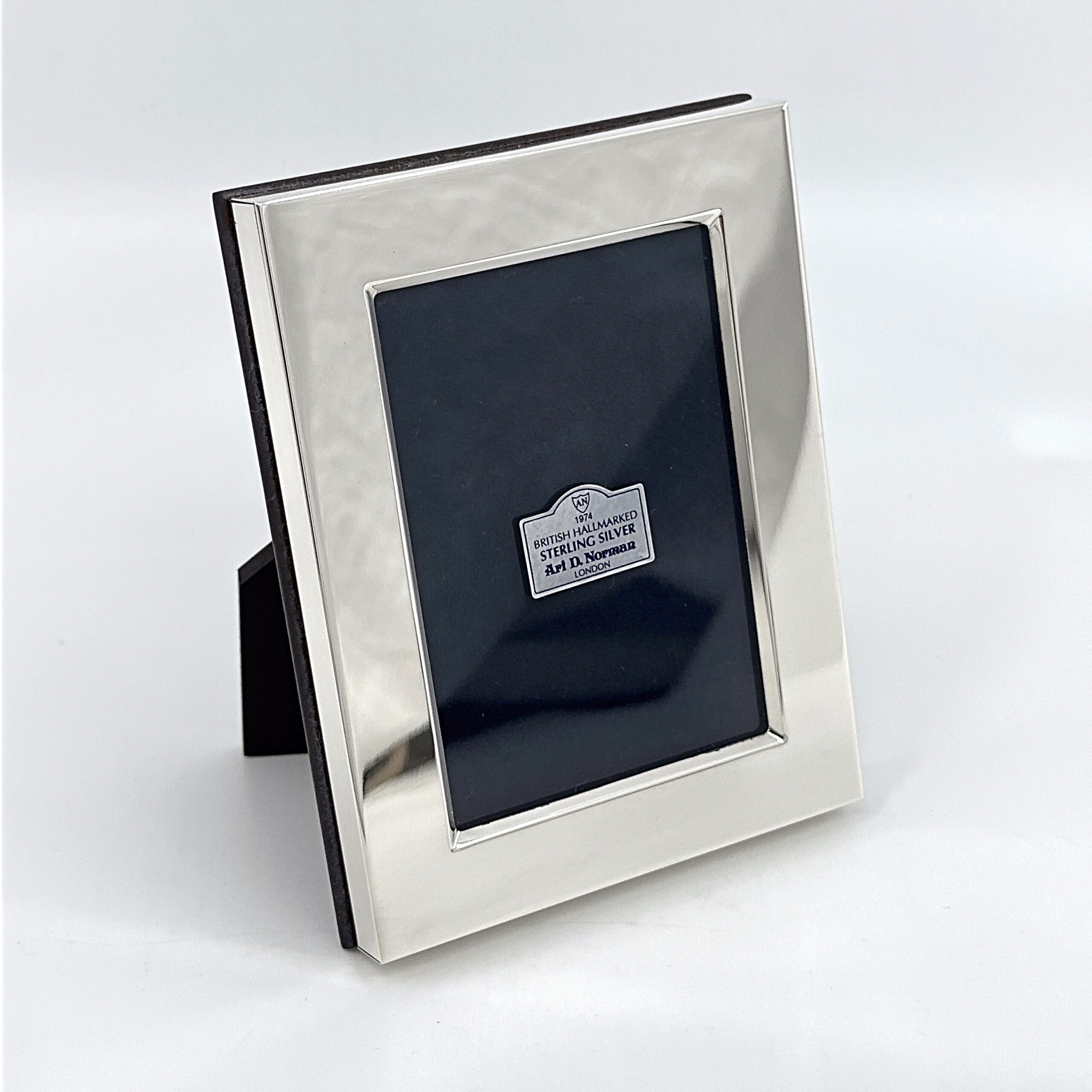 FR131 (1) Classic Photo Frame With Mahogany Wooden Back Finished In 925 English Hallmarked Sterling Silver