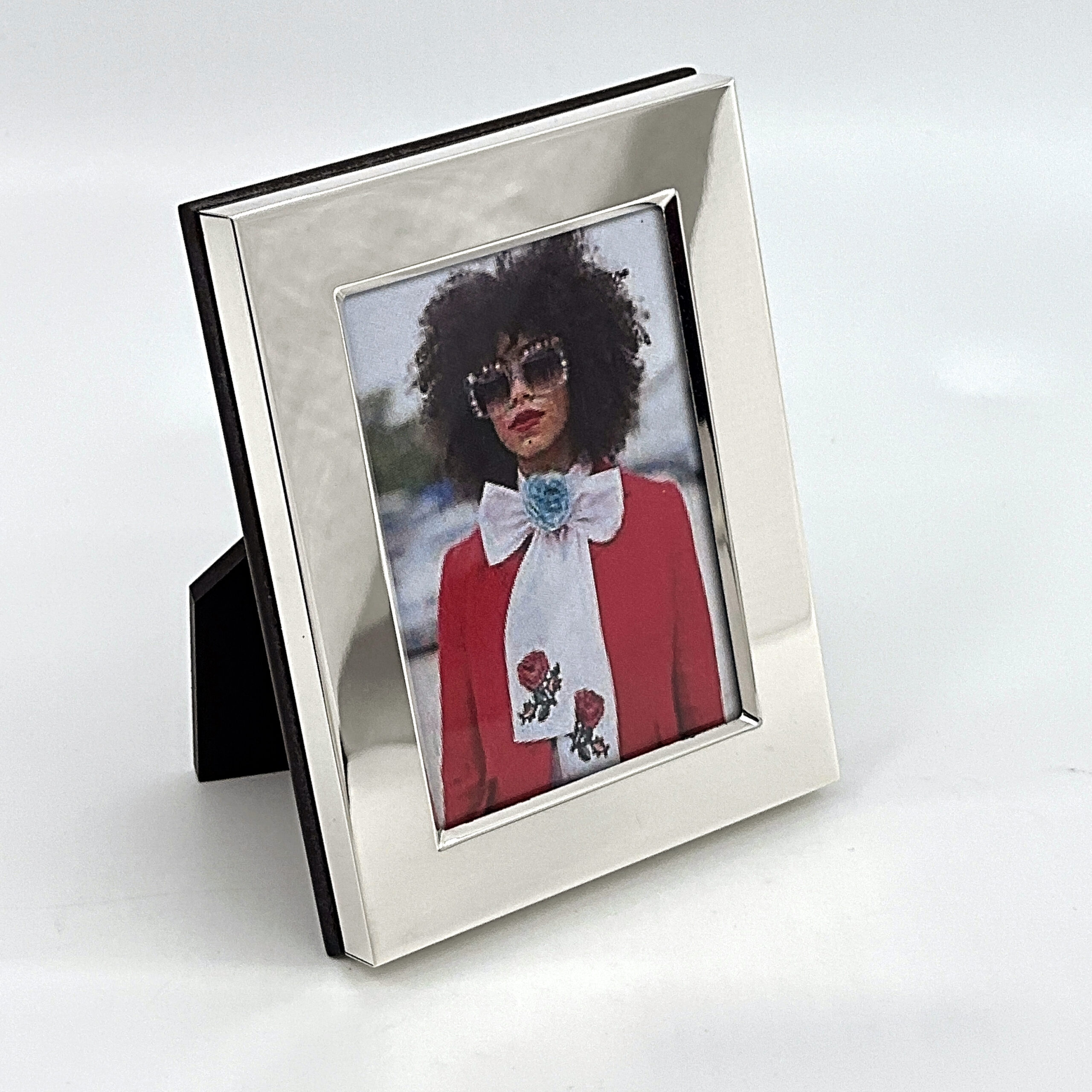 FR131 (11) Classic Photo Frame With Mahogany Wooden Back Finished In 925 English Hallmarked Sterling Silver