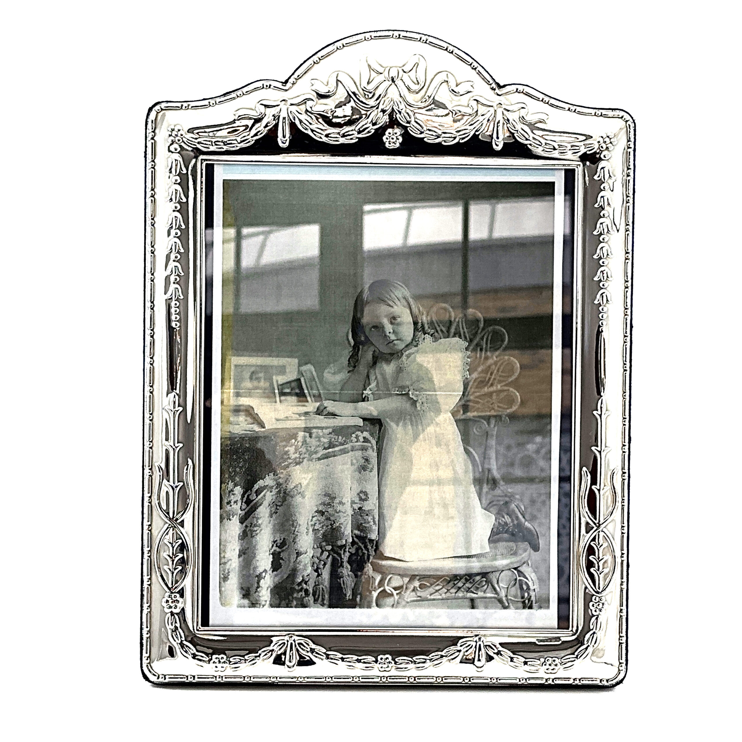 FR618 (6) Classic Photo Frame Victorian Style With Blue Velvet Back Finished In 925 English Hallmarked Sterling Silver