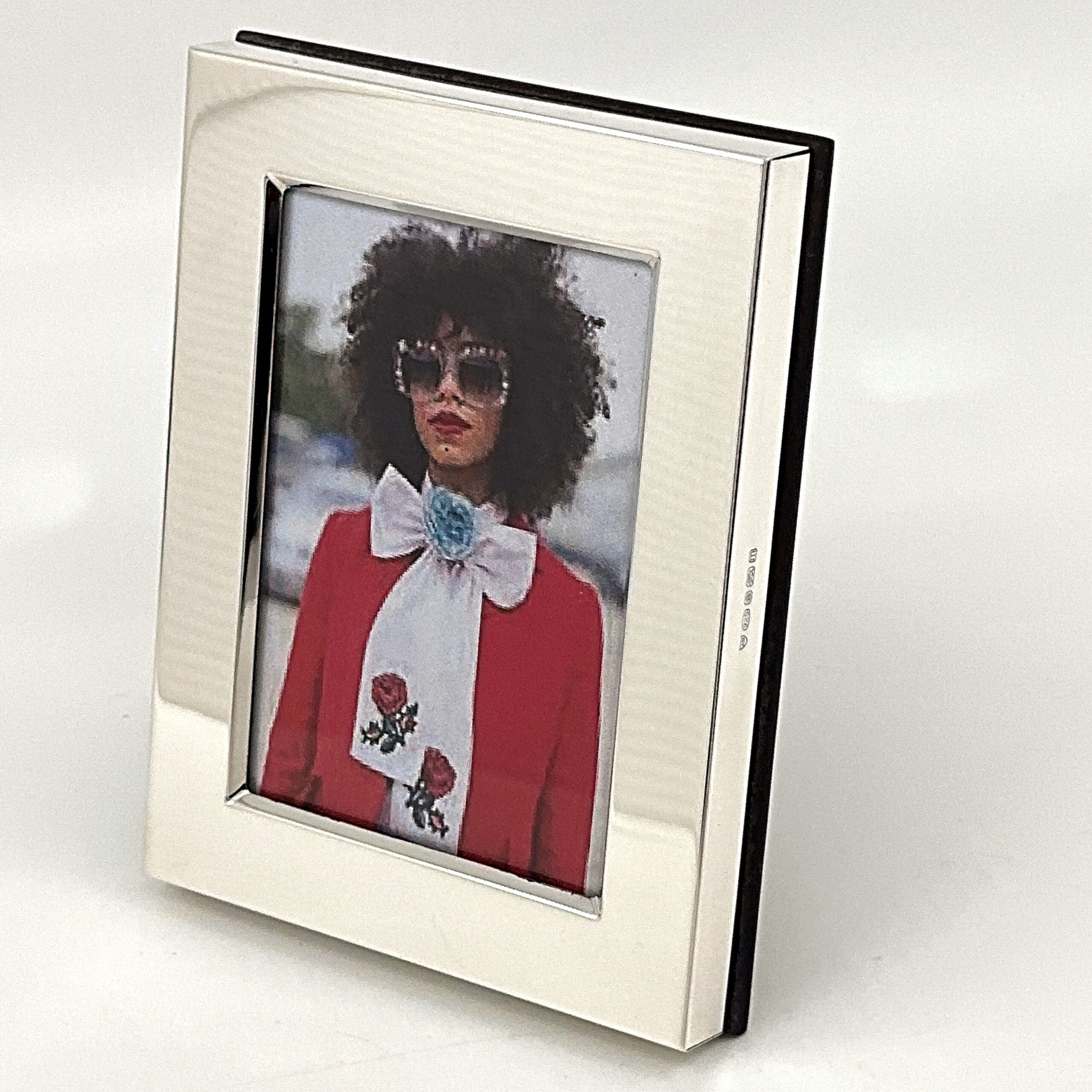 FR131 (5) Classic Photo Frame With Mahogany Wooden Back Finished In 925 English Hallmarked Sterling Silver