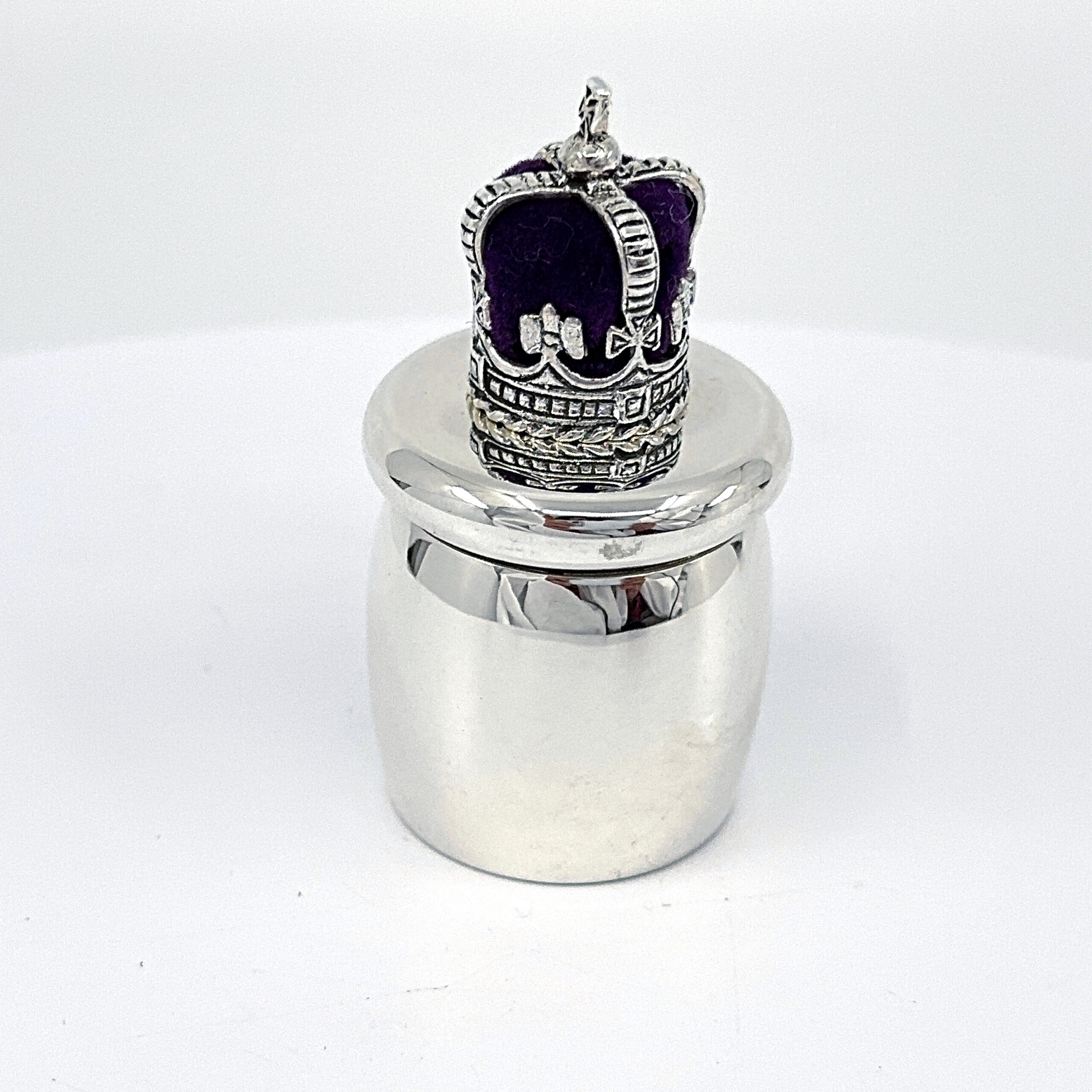 GT2293 (1) Crown Tooth Fairy Box With Velvet Cushion Detail Finished In 925 English Hallmarked Sterling Silver