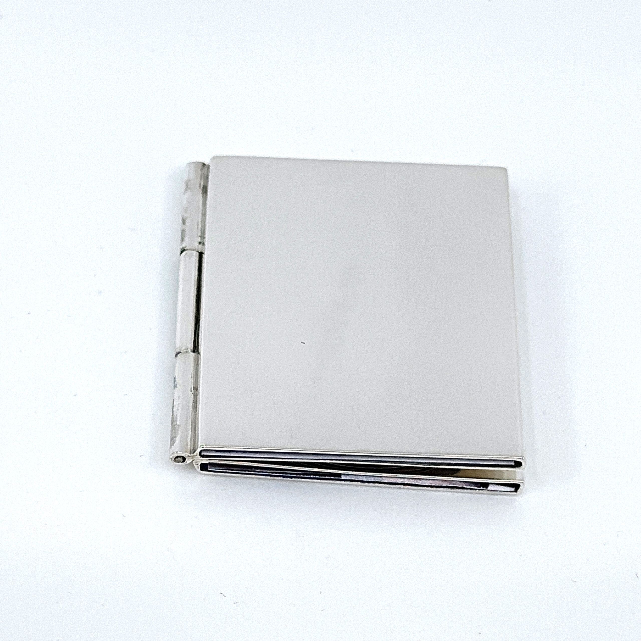 GT485 (6) Double Oval Folding Travel Photo Frame Finished In 925 English Hallmarked Sterling Silver