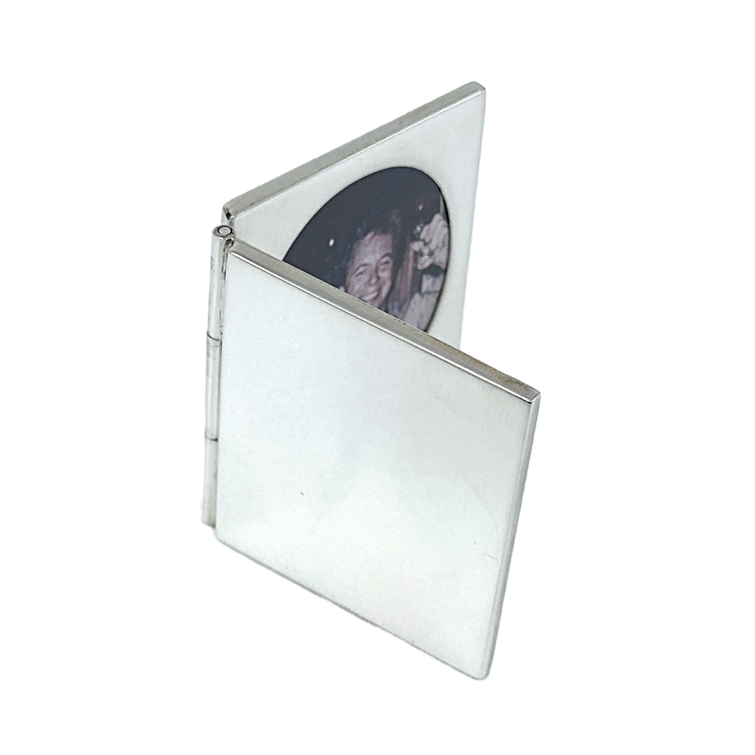 GT485 (8) cut out Double Oval Folding Travel Photo Frame Finished In 925 English Hallmarked Sterling Silver
