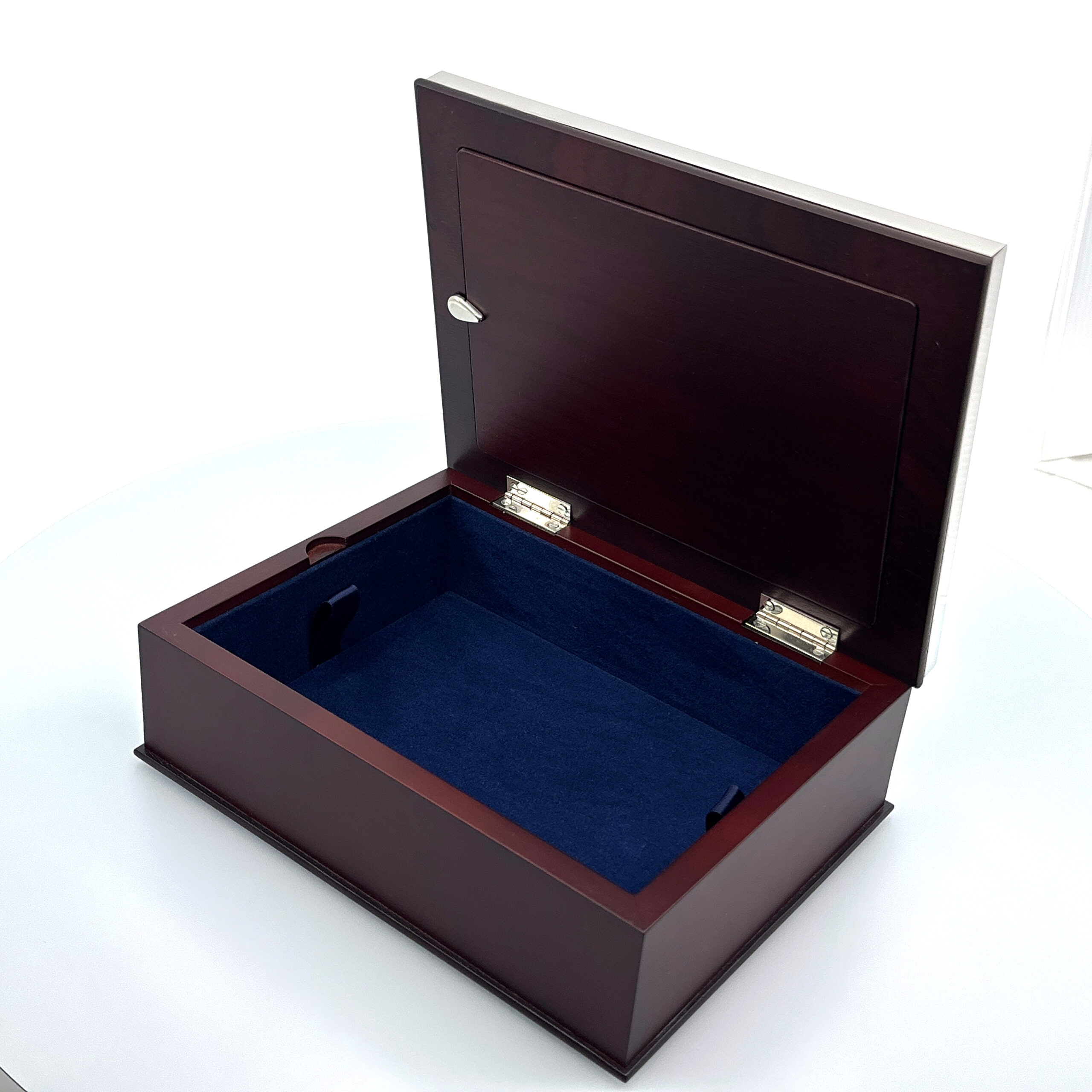 GT98 (13) Keepsake Box With Photo Frame Lid And Mahogany Finish In 925 English Hallmarked Sterling Silver