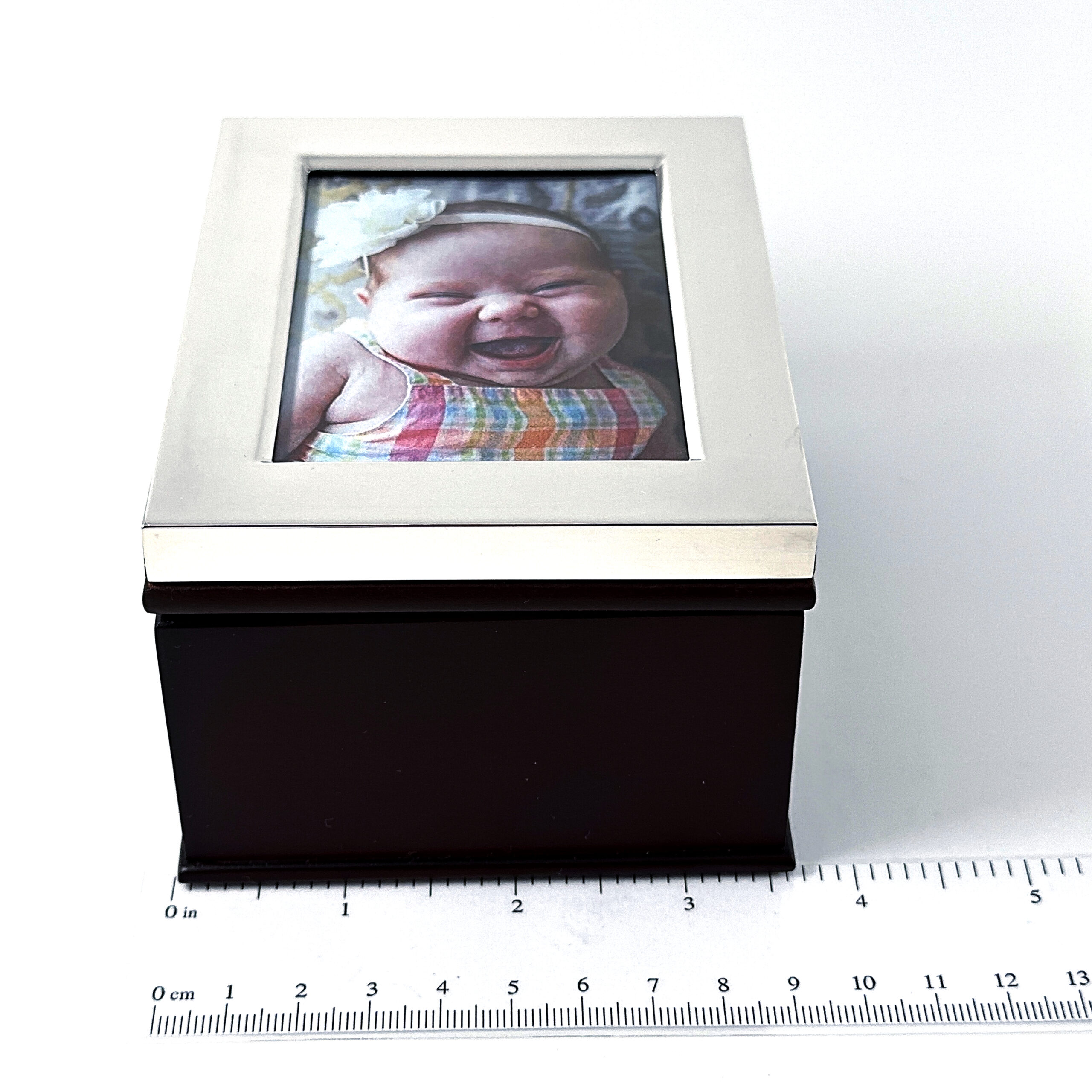 GT52 (7) Keepsake Box With Photo Frame Lid And Mahogany Finish Finished In 925 English Hallmarked Sterling Silver