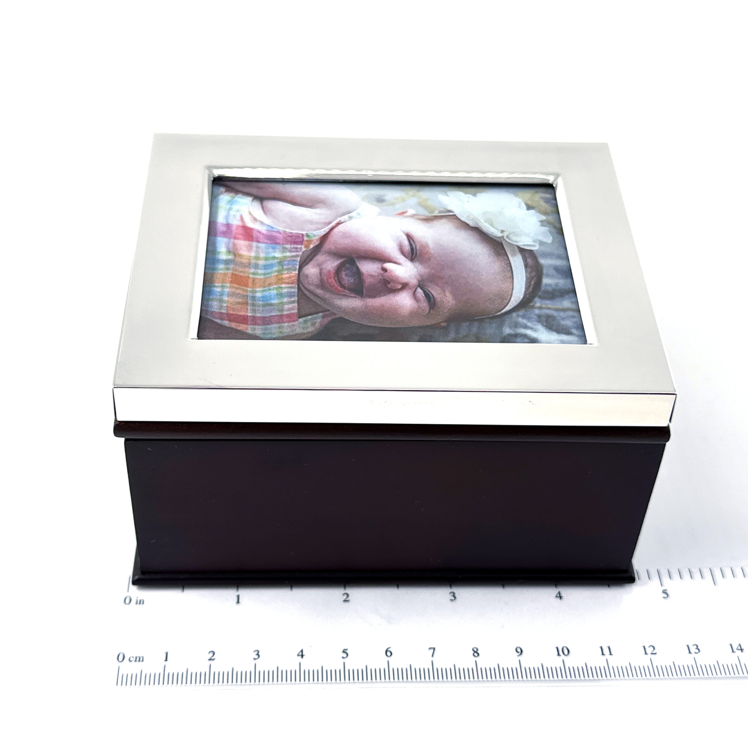 GT52 (5) Keepsake Box With Photo Frame Lid And Mahogany Finish Finished In 925 English Hallmarked Sterling Silver