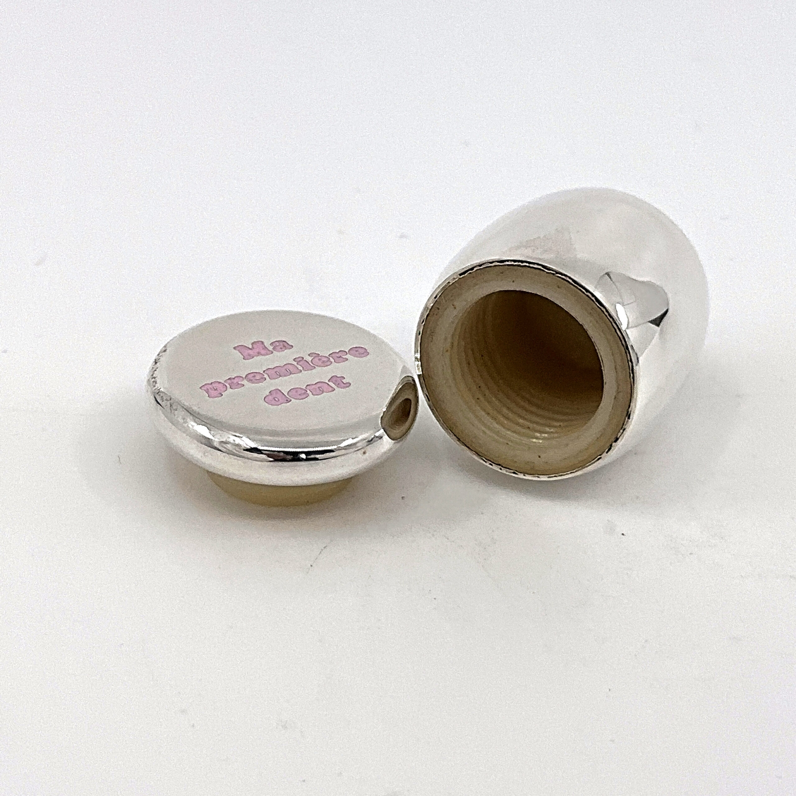 GT2303 (4) Tooth Fairy Box With Ma Premiere Dent Engraving And Pink Enamel Finished In 925 English Hallmarked Sterling Silver