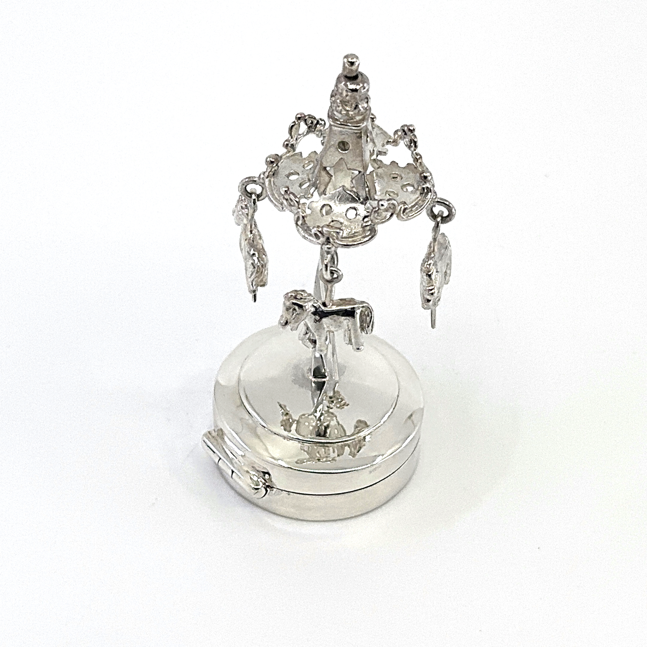 PB619 (5) Merry Go Round on Round Pill Box, Finished In 925 English Hallmarked Sterling Silver