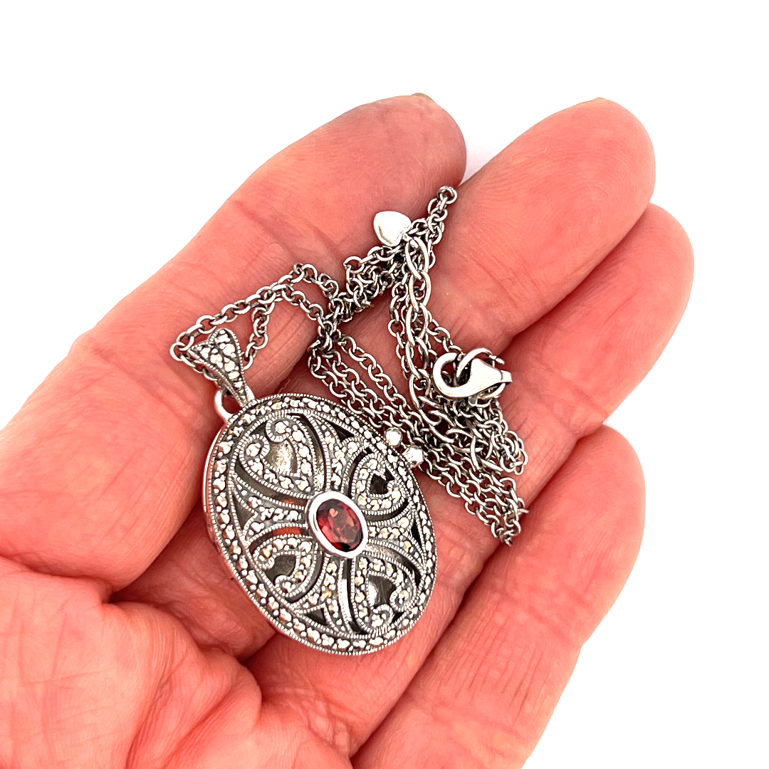 PT276 (4) Oval Locket Set With Garnet And Marcasite, Finished In 925 English Hallmarked Sterling Silver