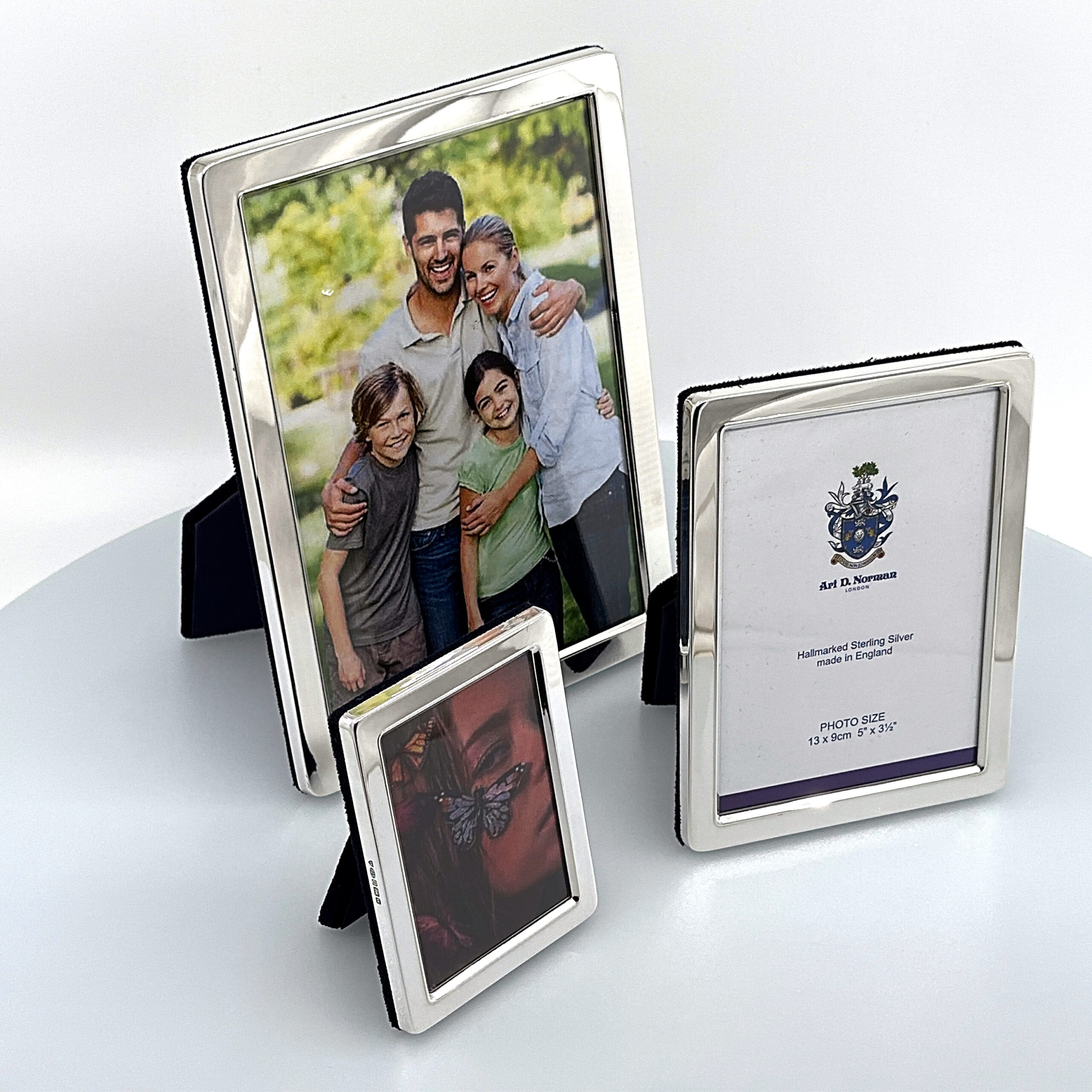 FR548 (9) Plain Photo Frame With Blue Velvet Back Finished In 925 English Hallmarked Sterling Silver