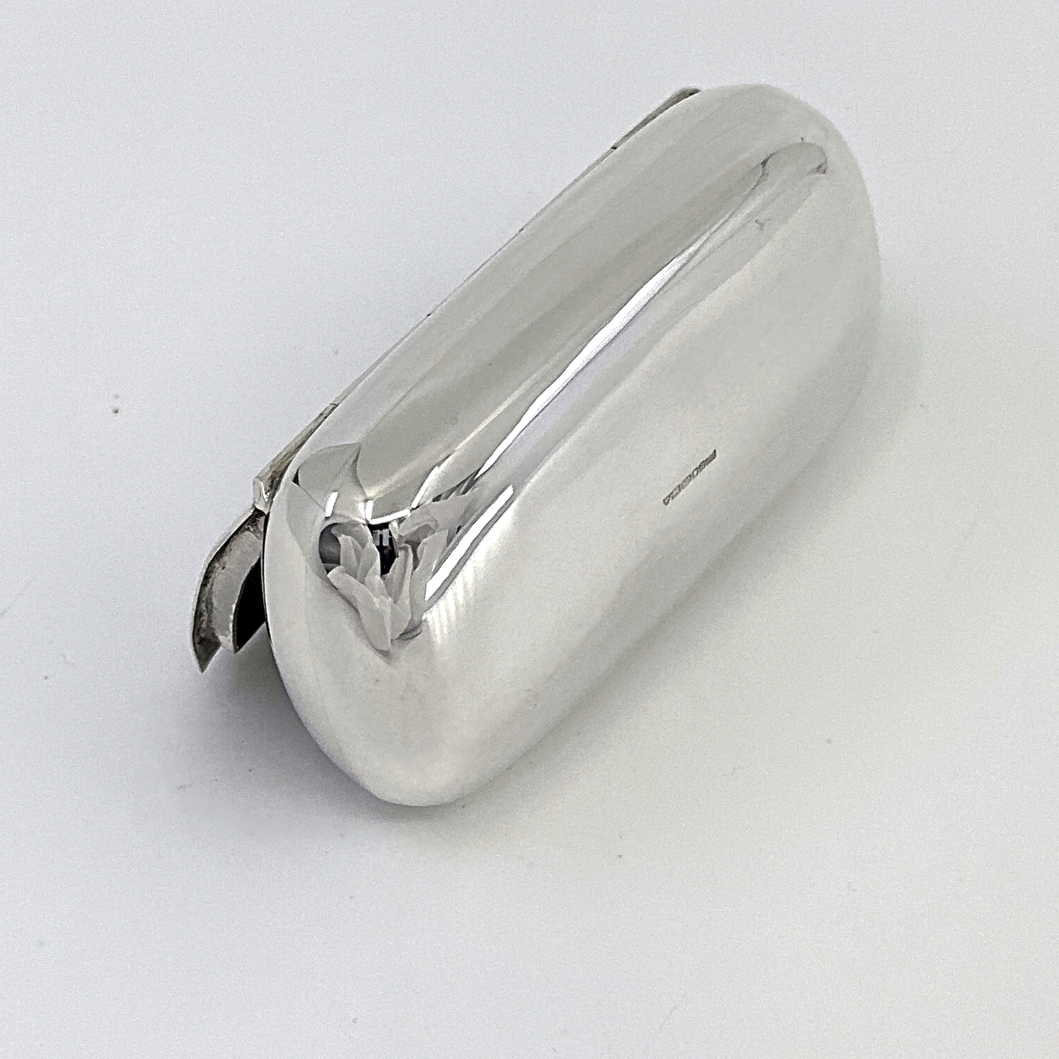 PB452 (9) Plain Pill Box and Snuff Box, finished in 925 English Hallmarked Sterling Silver