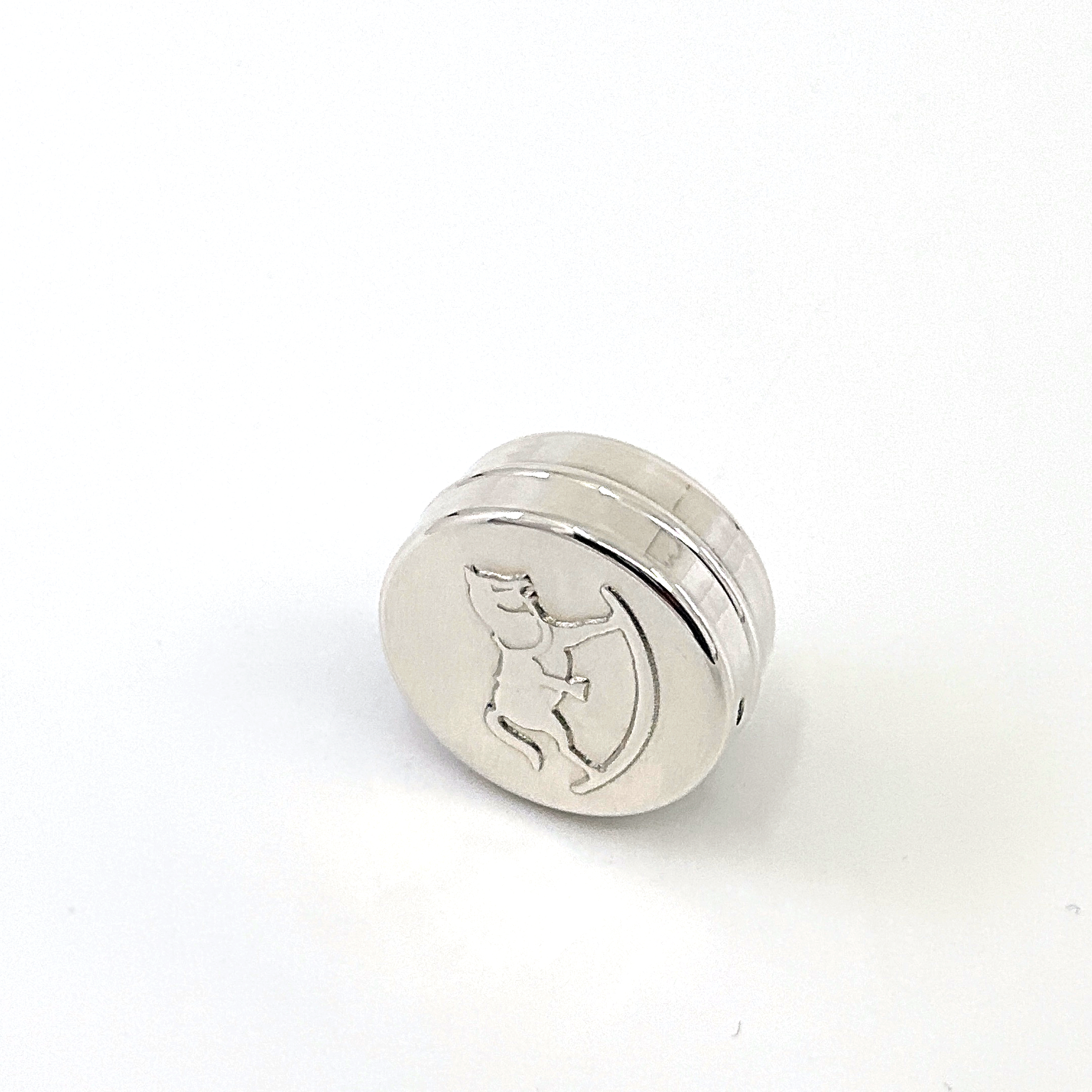 PB612 (5) Rocking Horse Motif Pill Box, Finished In 925 English Hallmarked Sterling Silver