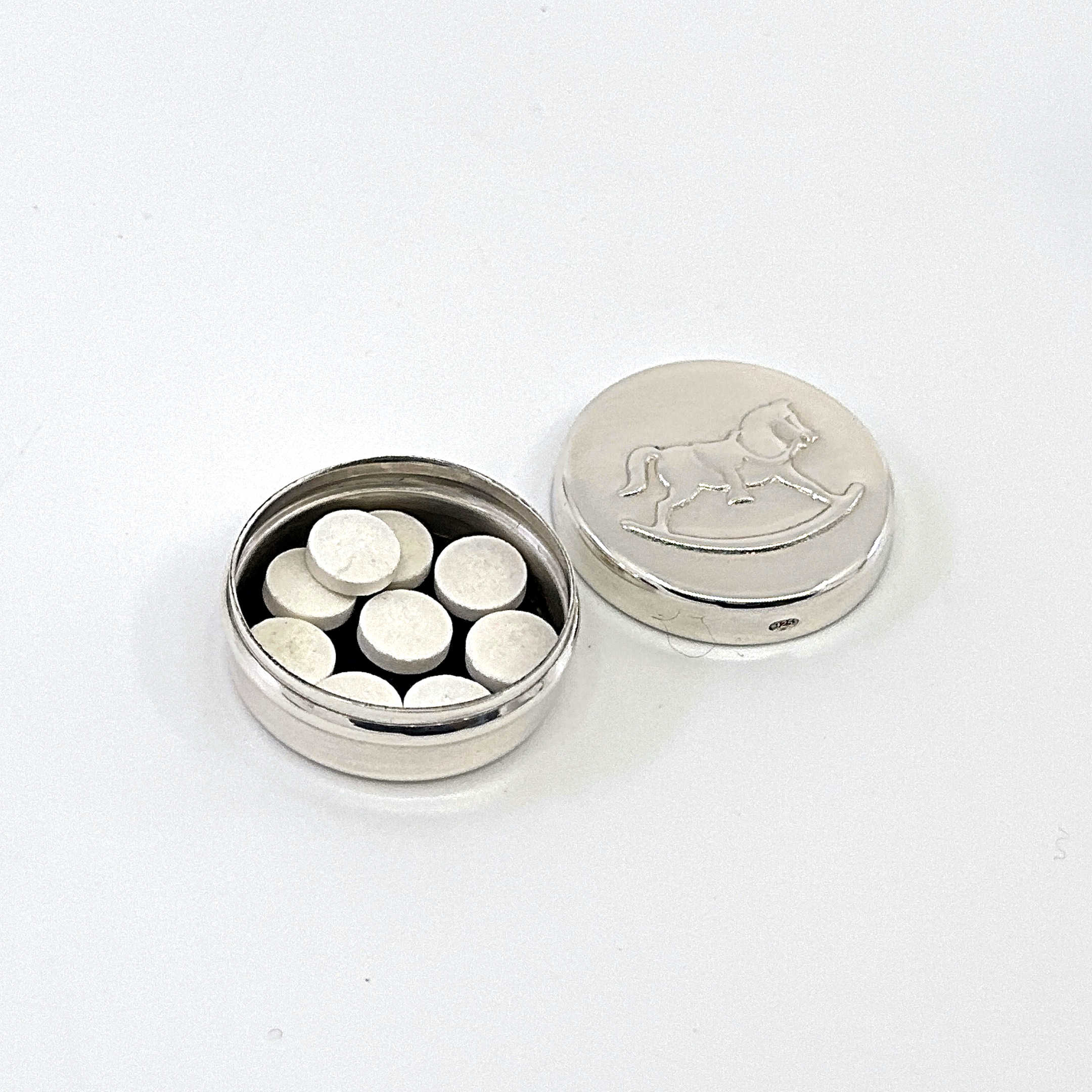 PB612 (4) Rocking Horse Motif Pill Box, Finished In 925 English Hallmarked Sterling Silver