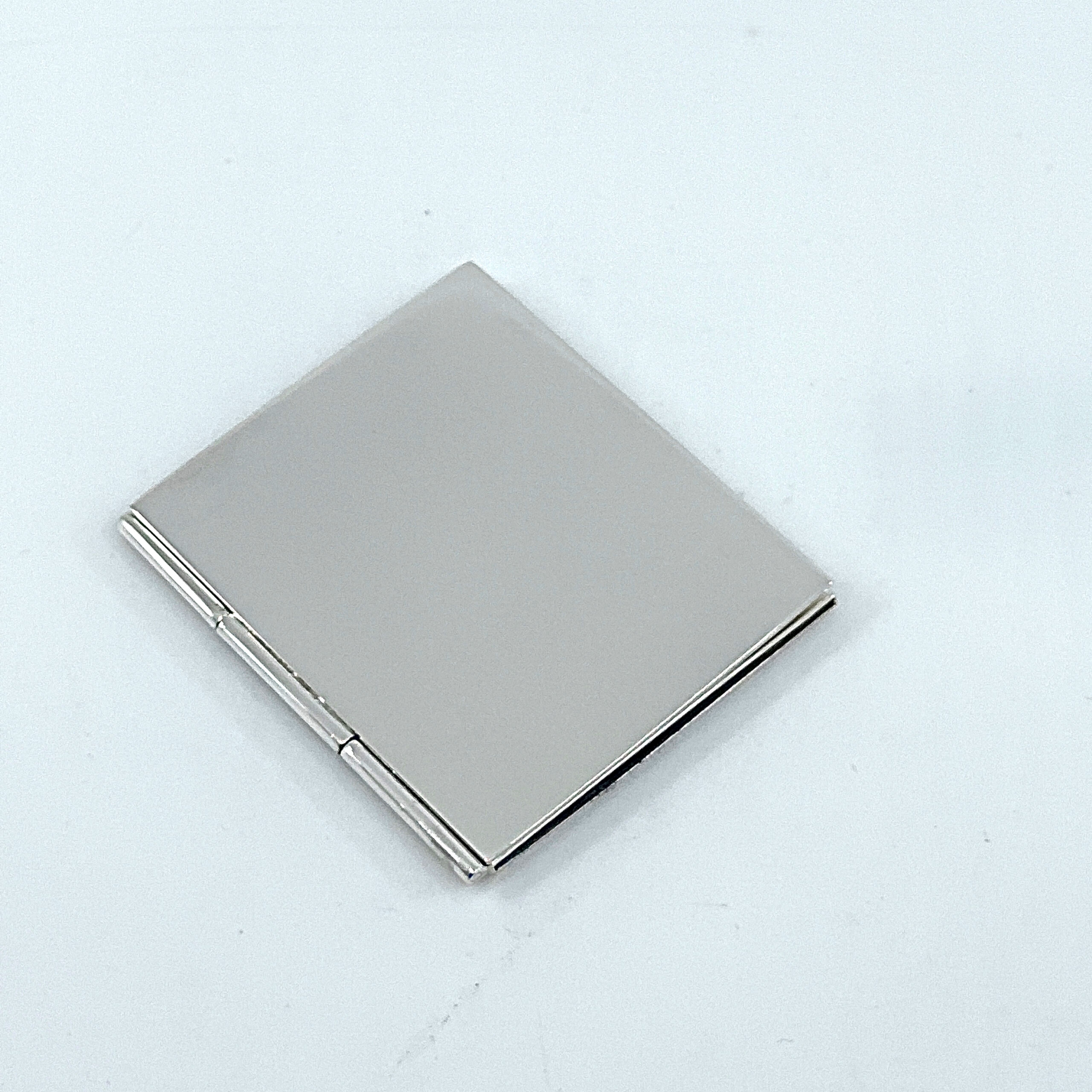 GT354 (4) Single Heart Folding Travel Photo Frame Finished In 925 English Hallmarked Sterling Silver