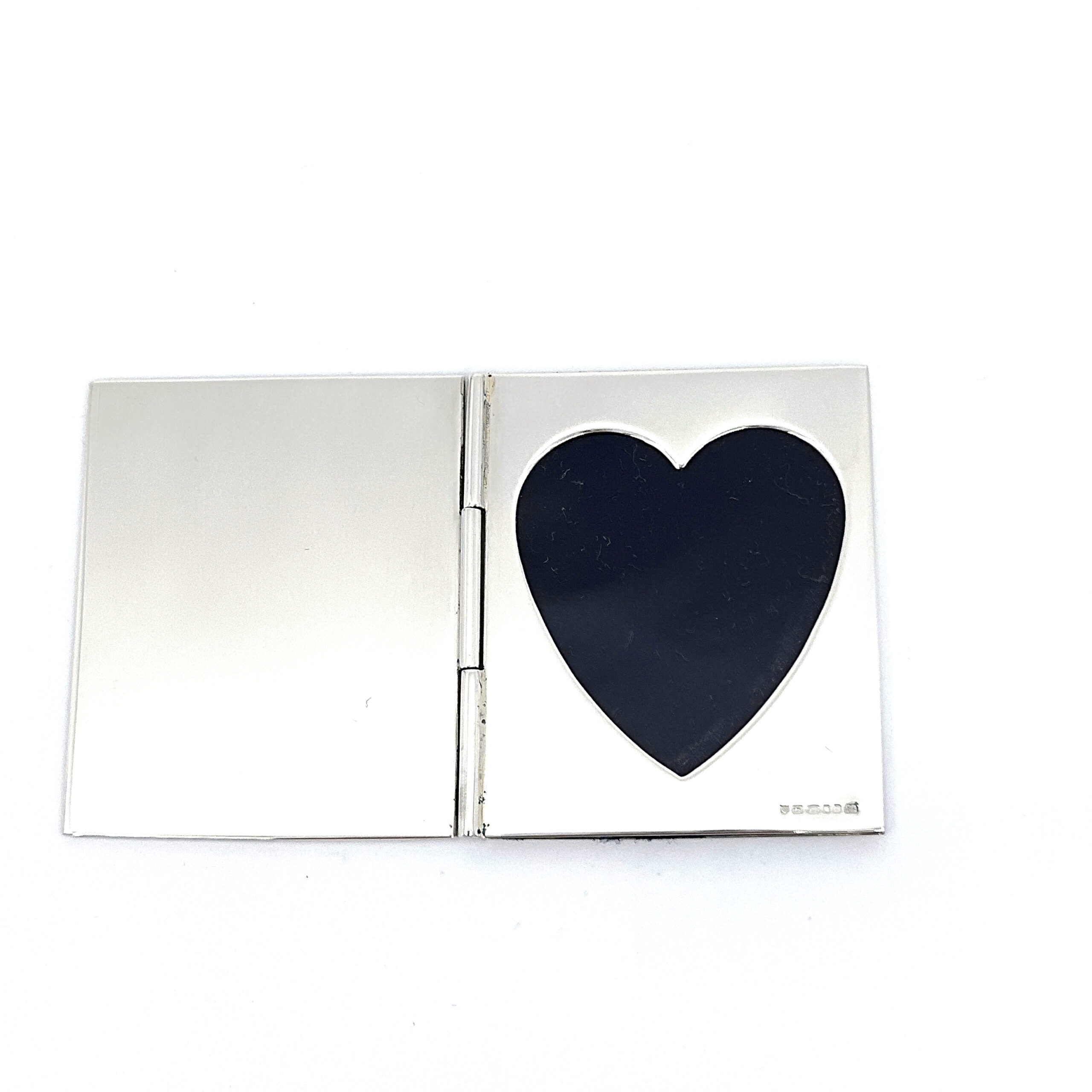 GT354 (8) Single Heart Folding Travel Photo Frame Finished In 925 English Hallmarked Sterling Silver