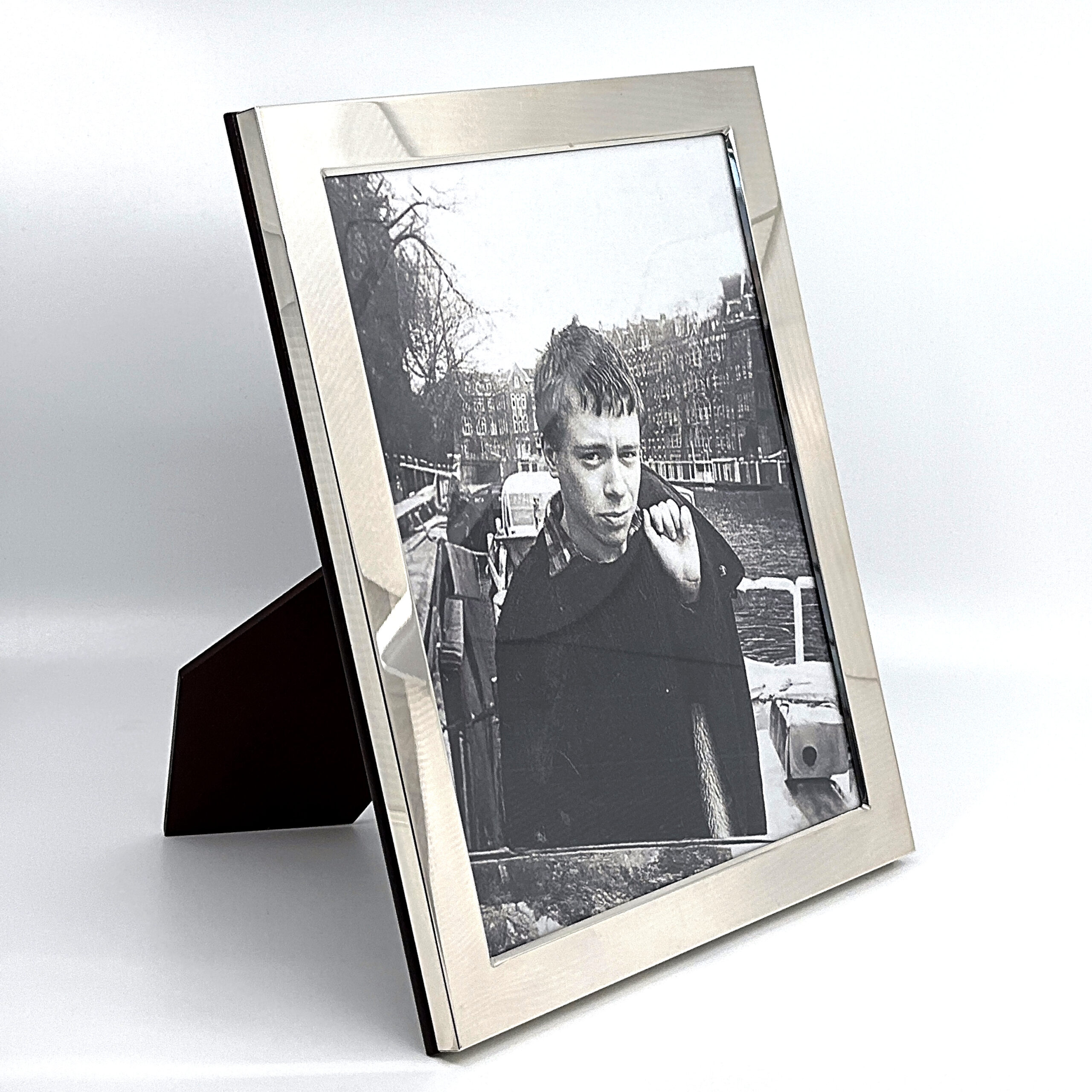 FR135 (4) Classic Photo Frame With Mahogany Wooden Back Finished In 925 English Hallmarked Sterling Silver