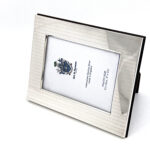 Photo Frame With Engraved Herringbone Pattern And Mahogany Wooden Back Finished In 925 English Hallmarked Sterling Silver 5 Photo Frame With Engraved Herringbone Pattern And Mahogany Wooden Back Finished In 925 English Hallmarked Sterling Silver