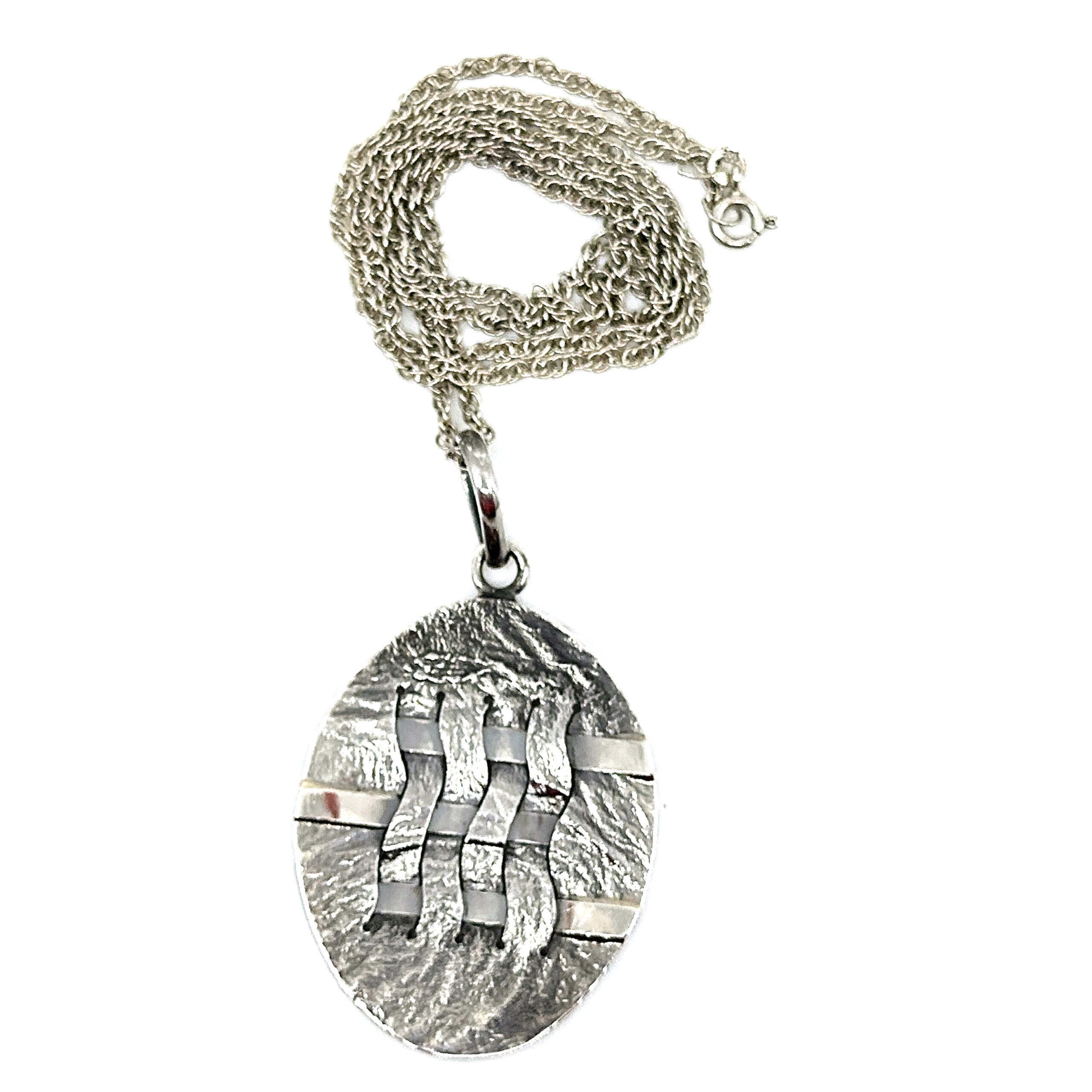 PT493 (2) Woven Hatch Design Oval Pendant On Rope Chain, Finished In 925 English Hallmarked Sterling Silver