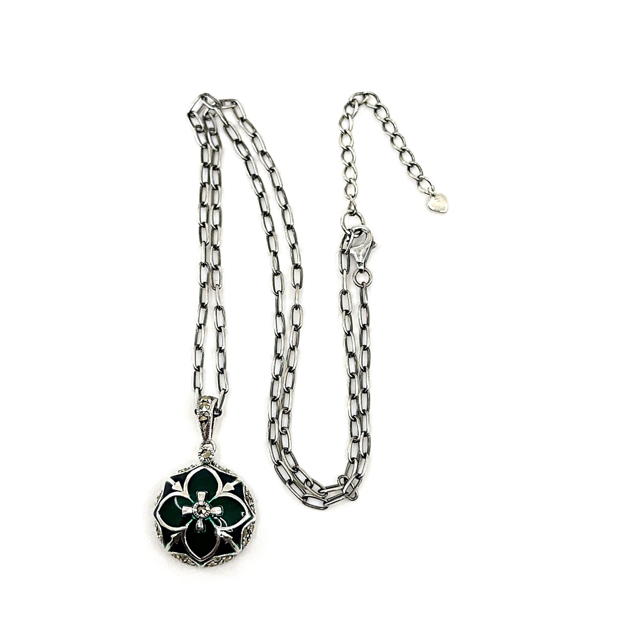 NK524 (1) Elizabethan Style Necklace With Green Enamel And Marcasite Finished In 925 English Hallmarked Sterling Silver