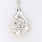 Floral Necklace With Gold Plating And Mother Of Pearl | 925 Sterling Silver