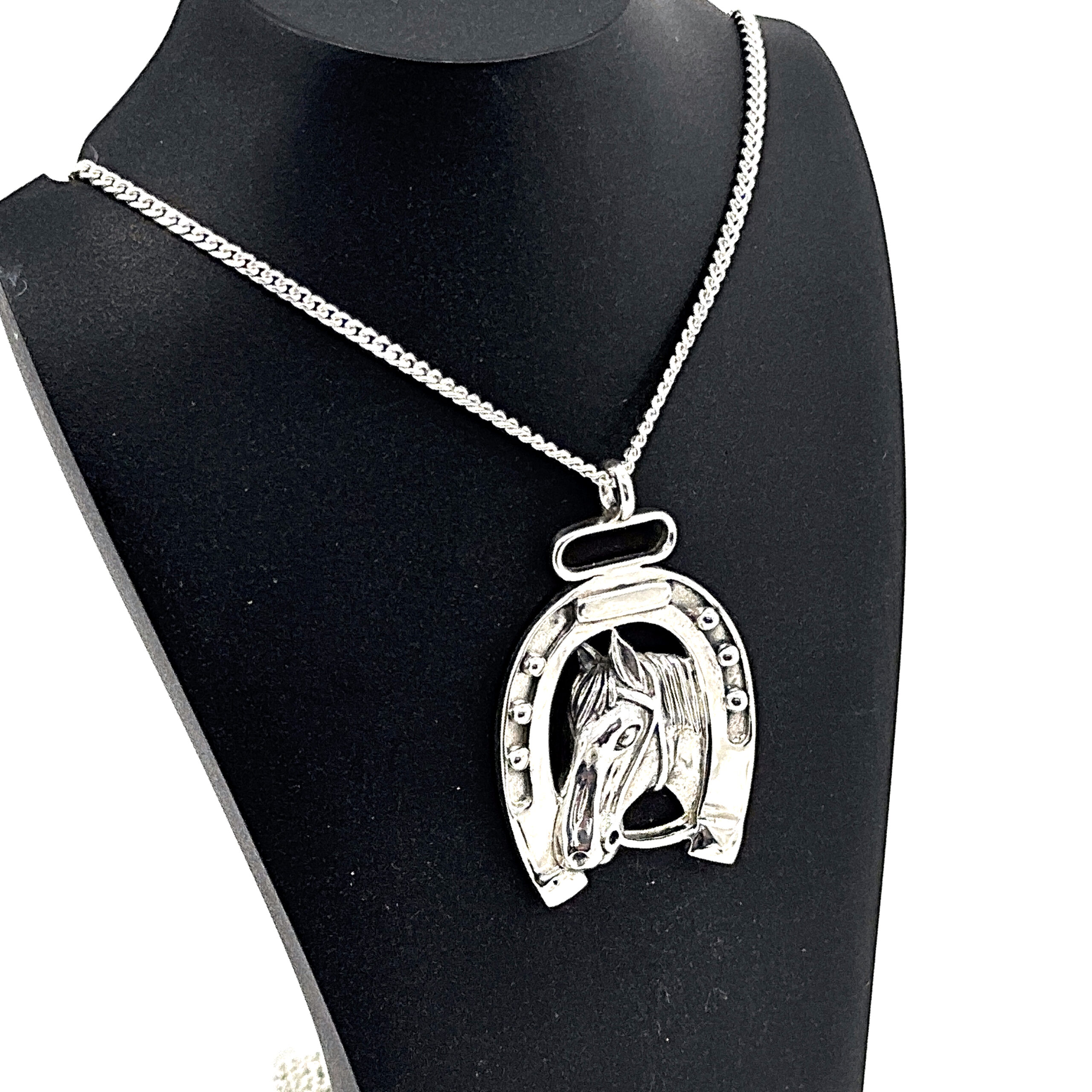 PT404 (1) Horse Head In Horseshoe Pendant On Rope Chain, Finished In 925 English Hallmarked Sterling Silver