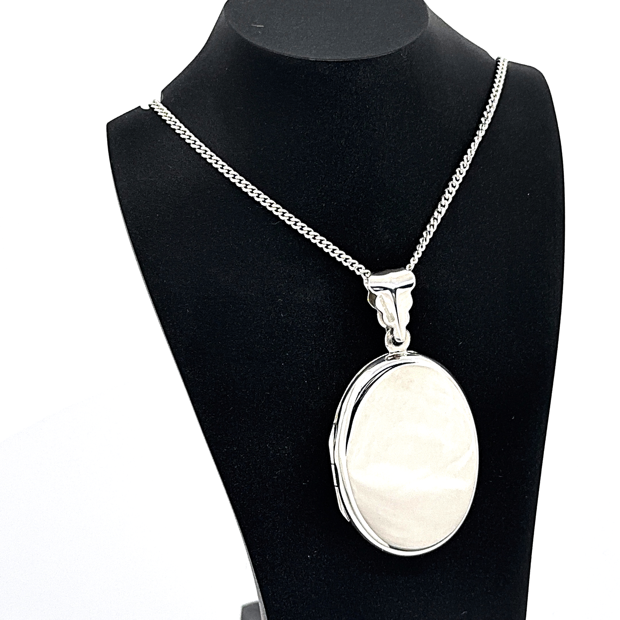 PT466 (7) Oval Locket On Curb Chain, Finished In 925 English Hallmarked Sterling Silver