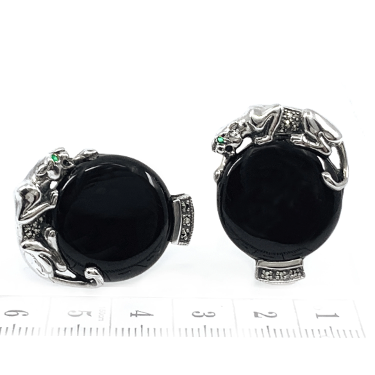 EA295 (7) Panther Earrings With Black Onyx Marcasite And Emerald Detail Finished In 925 English Hallmarked Sterling Silver