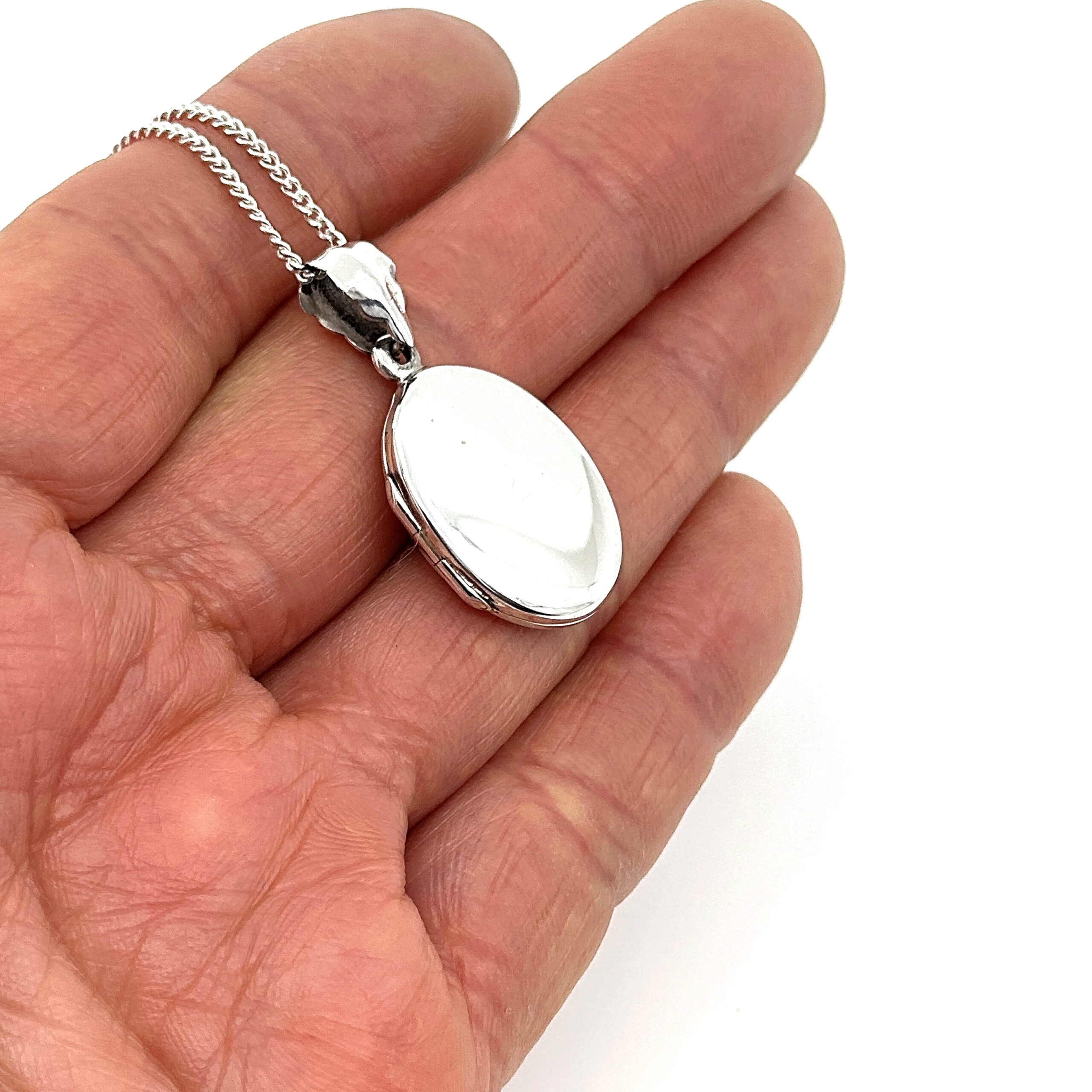 PT464 (3) Small Oval Locket On Curb Chain, Finished In 925 English Hallmarked Sterling Silver