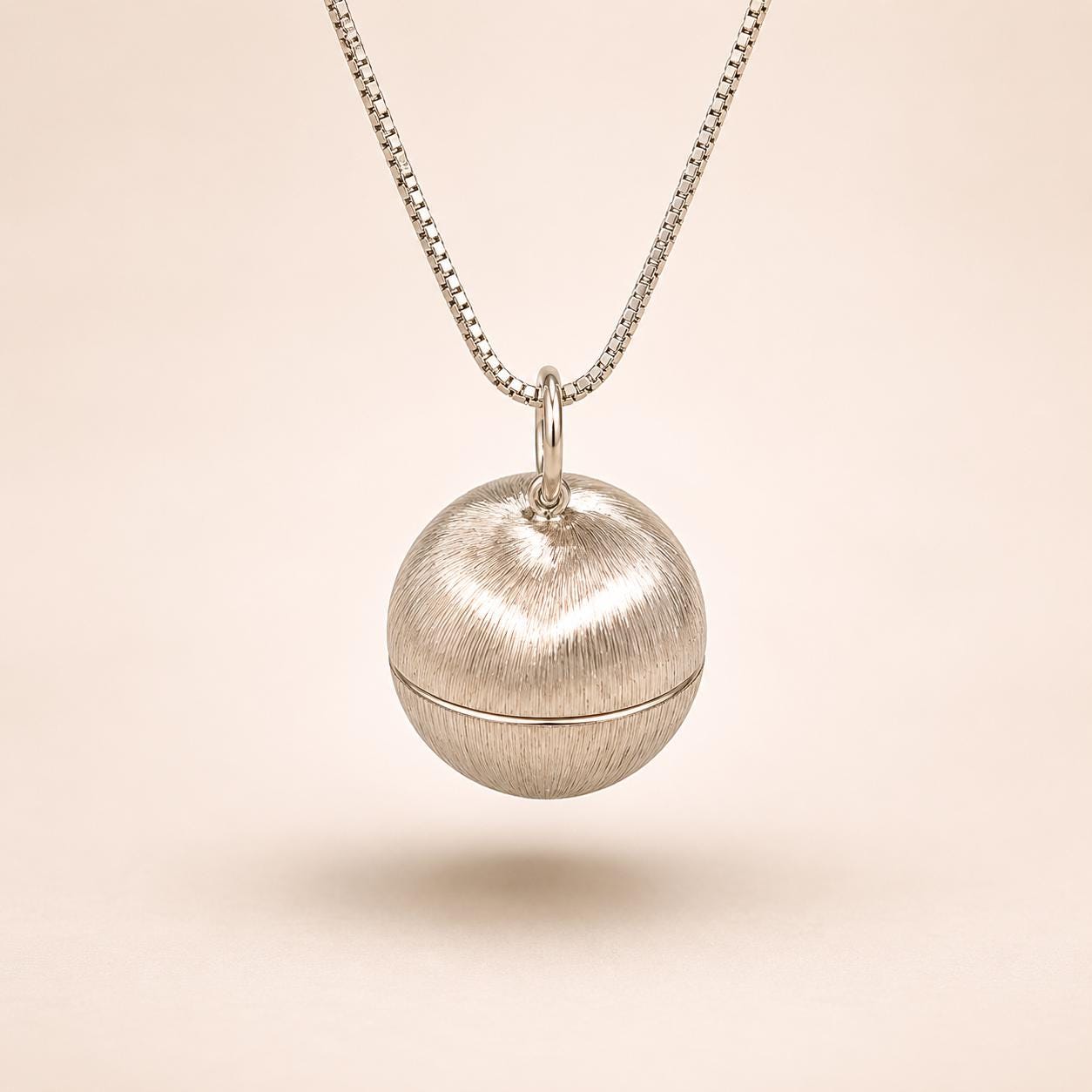 il-fullxfull.8165821610-cmbn-il-fullxfull.8165821610-cmbn-1.jpg Vintage Taxco Sterling Silver Apple Keepsake Necklace